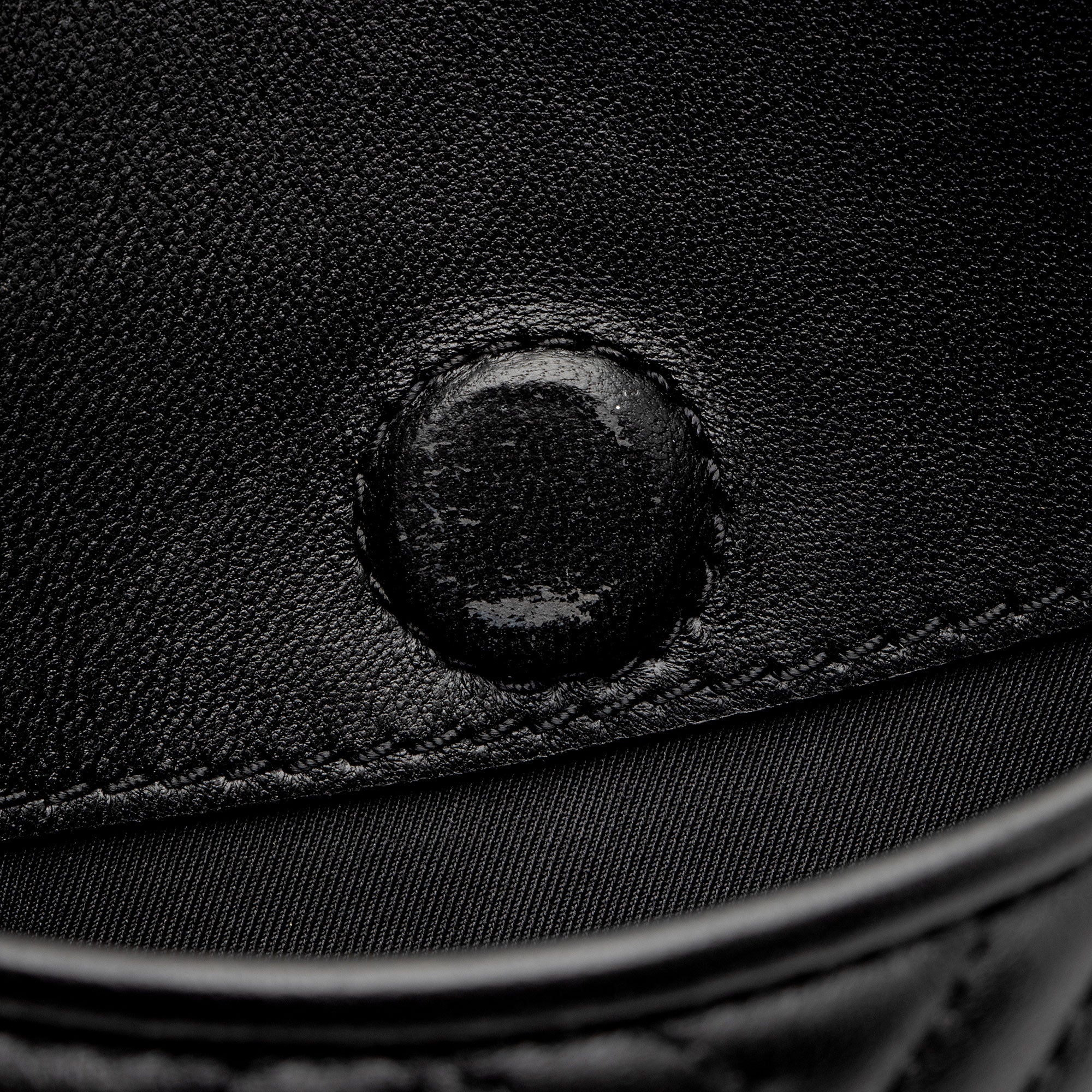 Tory Burch Leather Fleming Convertible Shoulder Bag (SHF-doLek1)