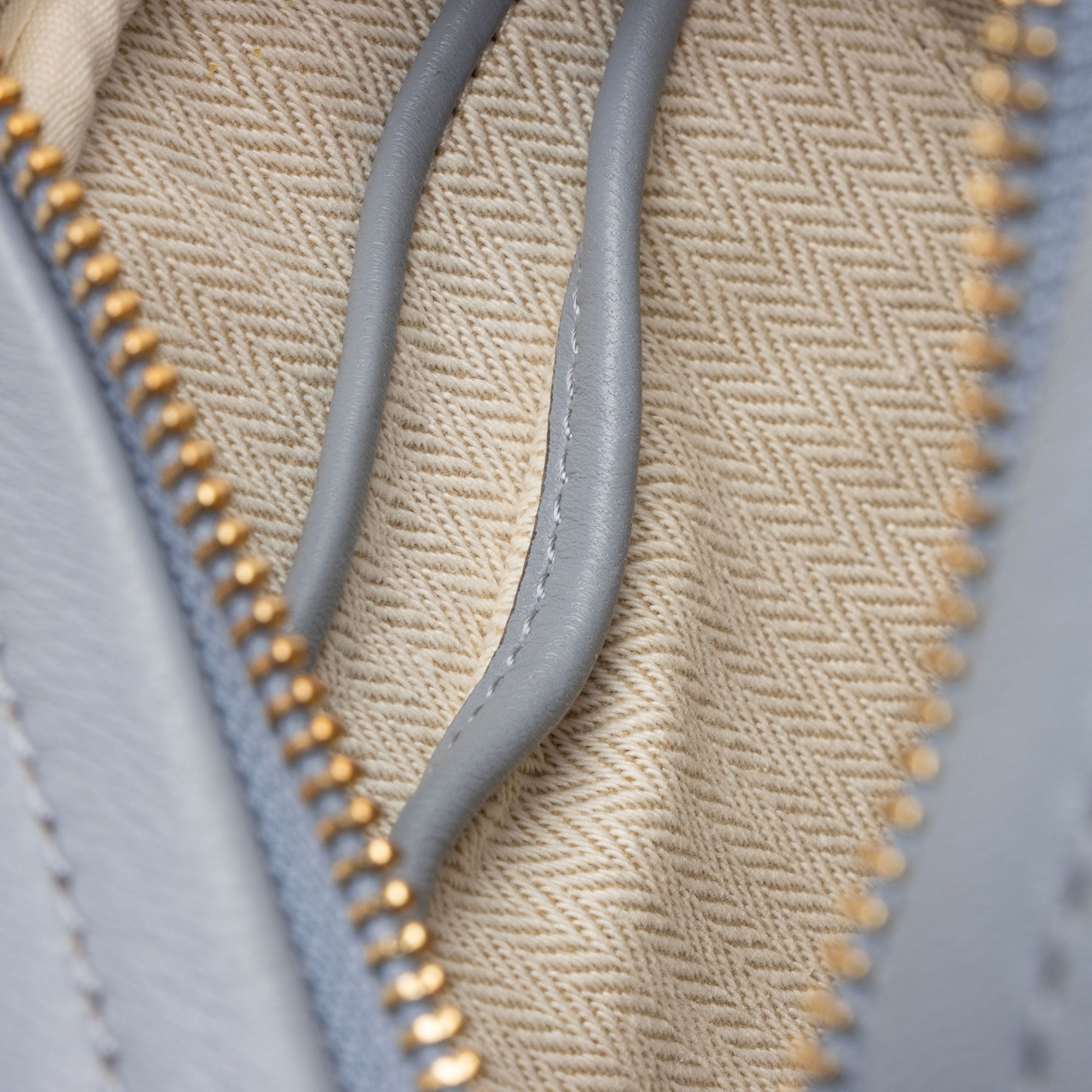 Tory Burch Leather Kira Small Camera Bag (SHF-XGKP1U)