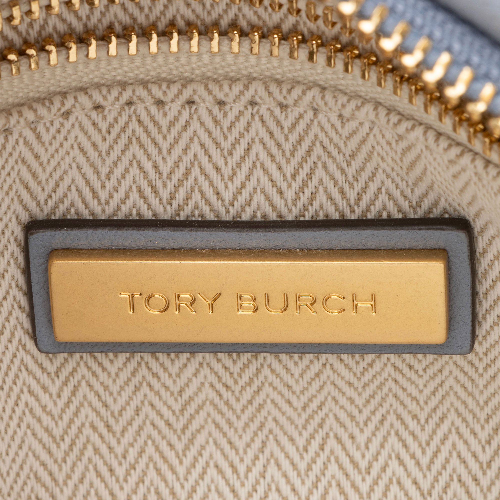 Tory Burch Leather Kira Small Camera Bag (SHF-XGKP1U)