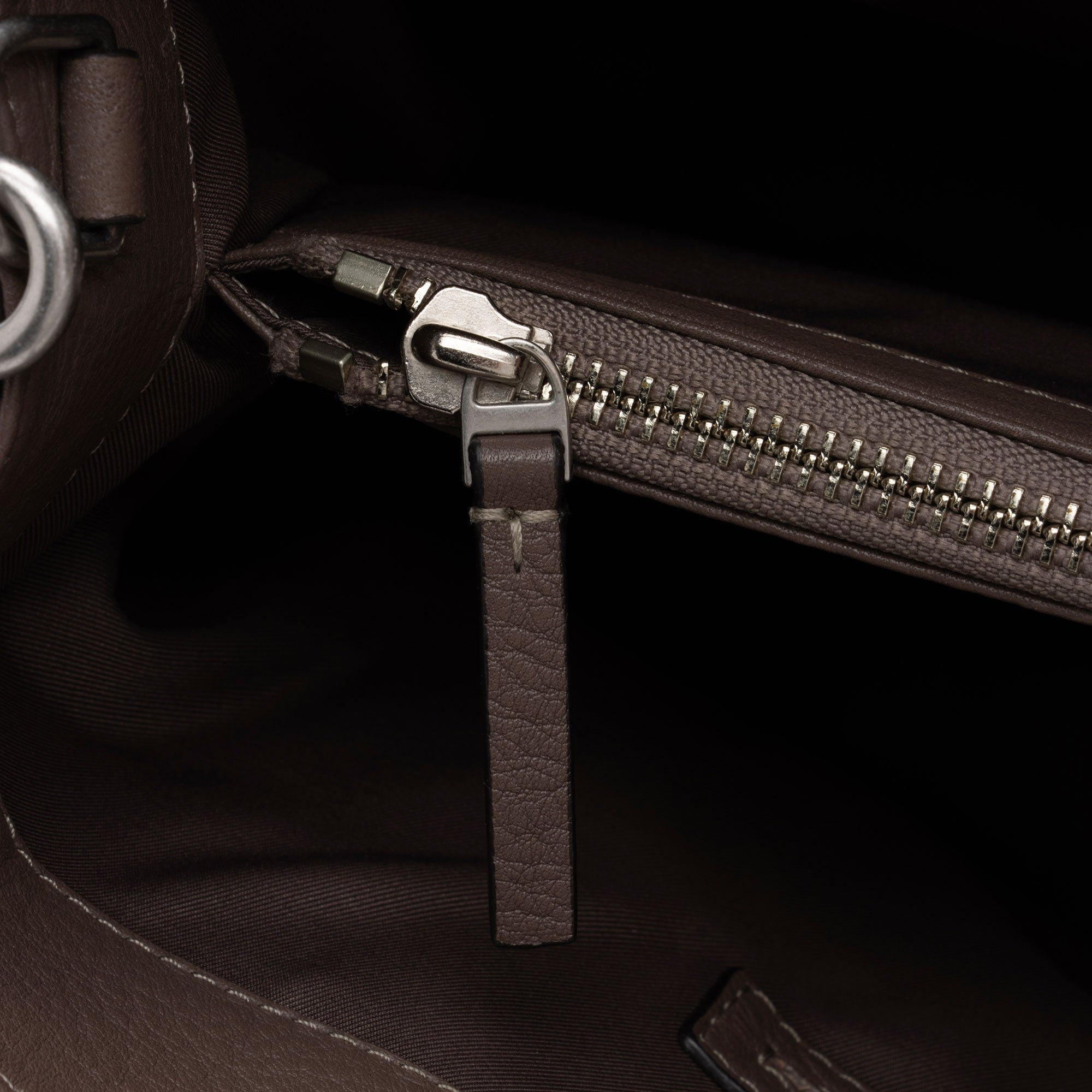 Tory Burch Leather McGraw Triple Compartment Tote (SHF-pGPJvP)