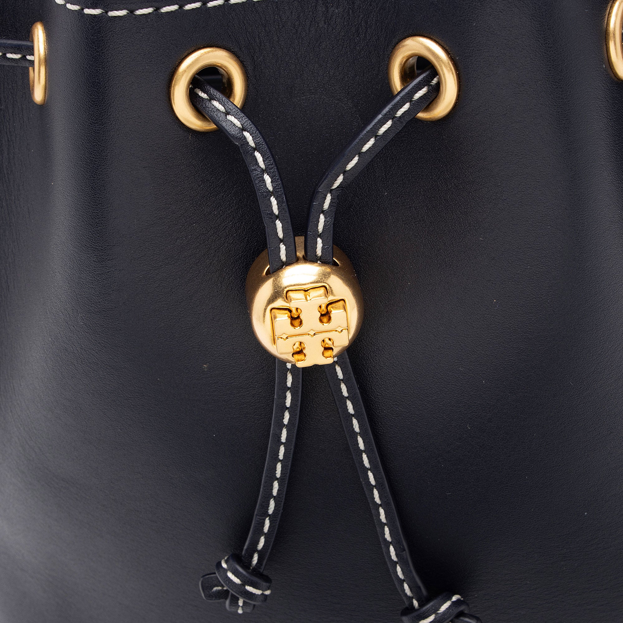 Tory Burch Leather Small Bucket Bag (SHF-1fmpNy)