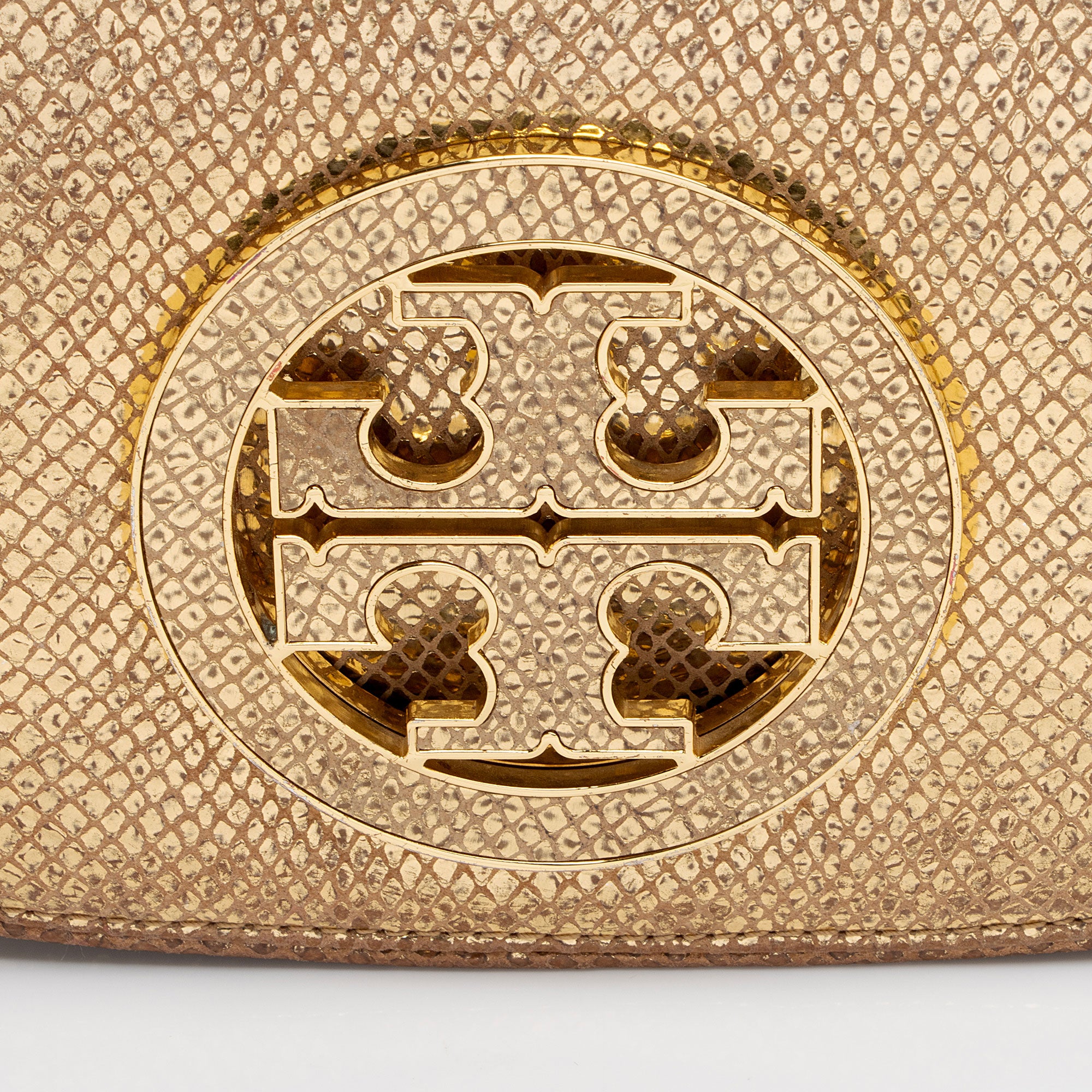 Tory Burch Metallic Embossed Snakeskin Leather Reva Clutch (SHF-q2T2di)