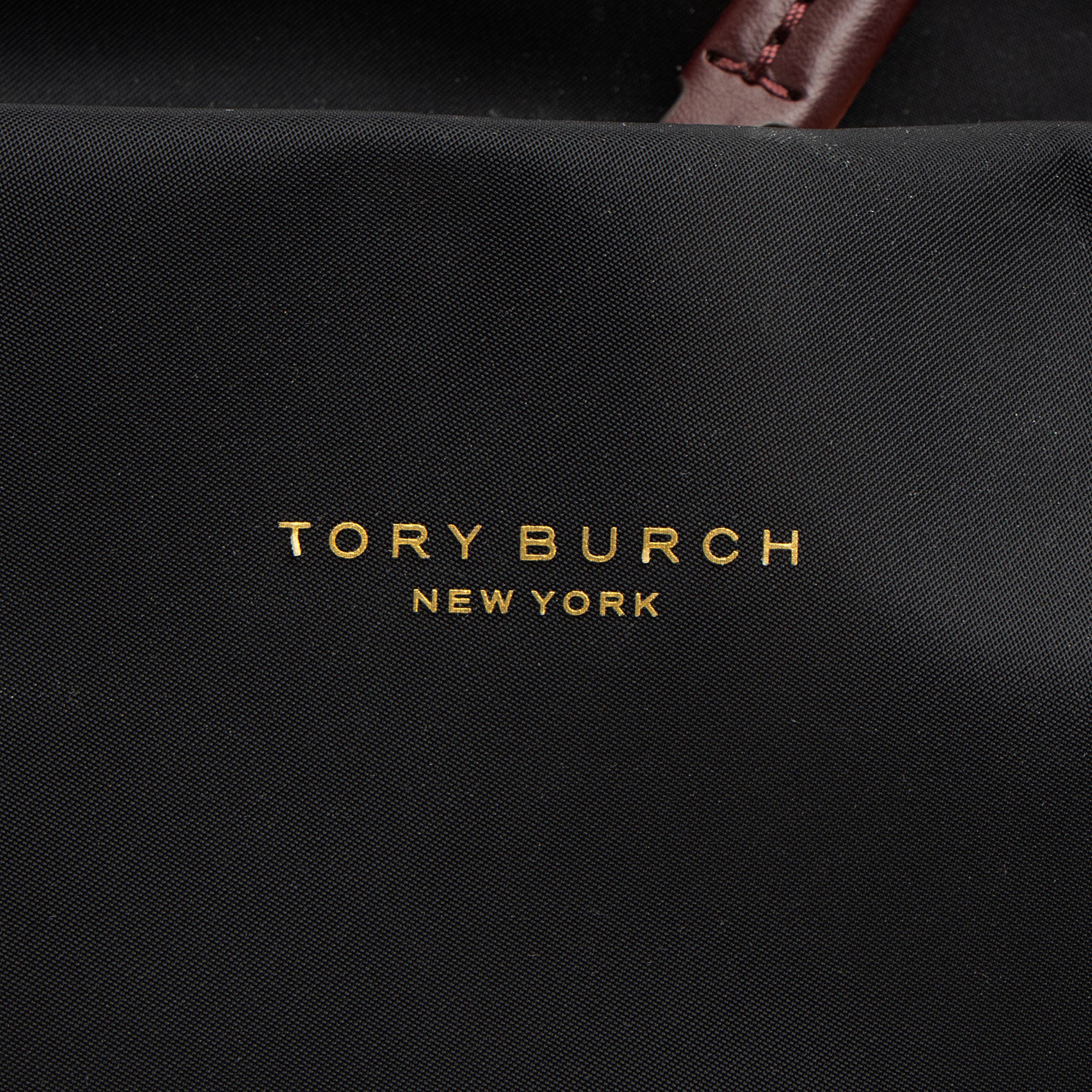 Tory Burch Nylon Perry Tote (SHF-GSjDY1)