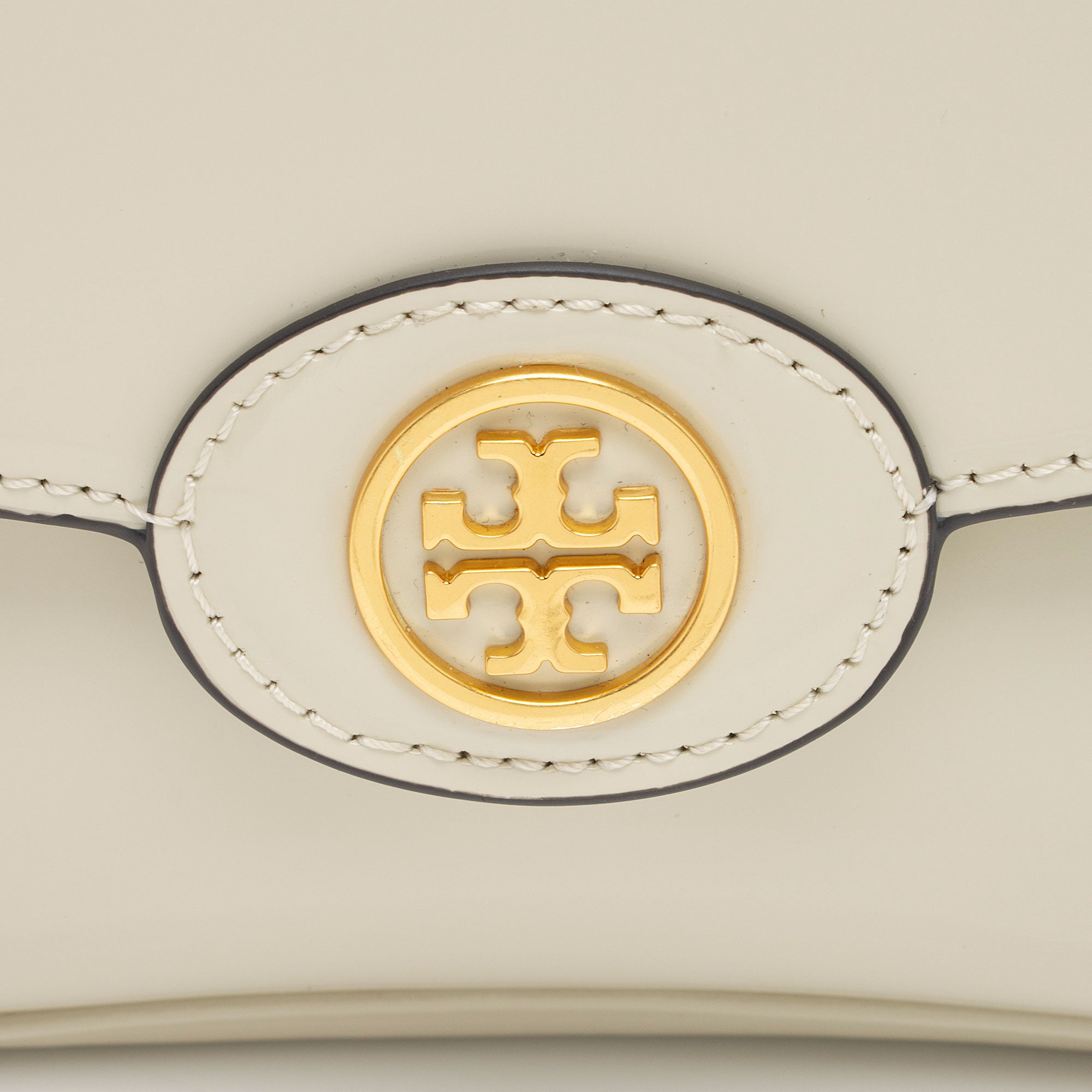 Tory Burch Patent Leather Robinson Convertible Shoulder Bag (SHF-yyx9MY)