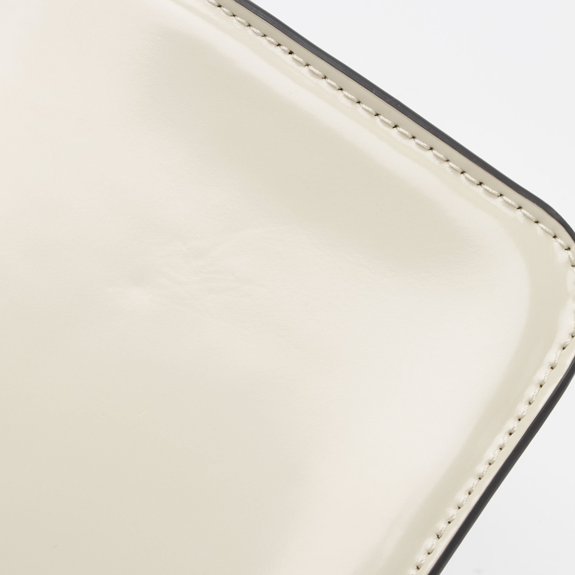 Tory Burch Patent Leather Robinson Convertible Shoulder Bag (SHF-yyx9MY)