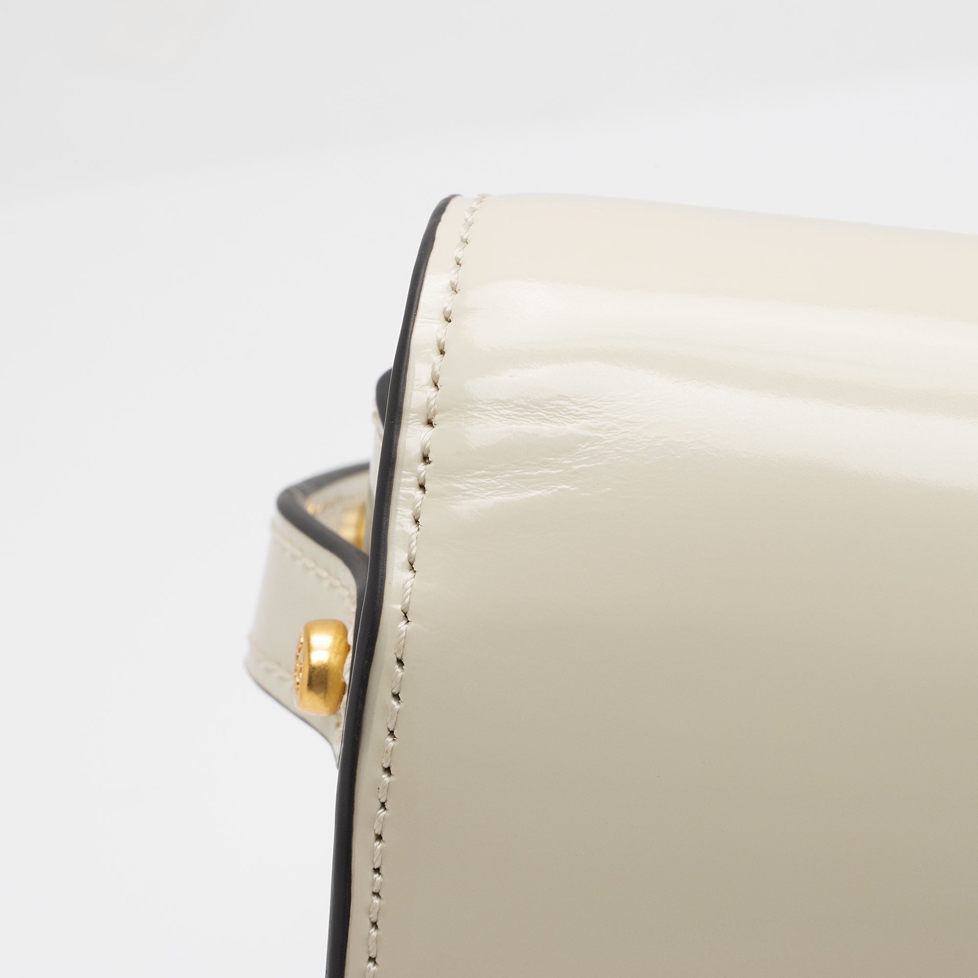 Tory Burch Patent Leather Robinson Convertible Shoulder Bag (SHF-yyx9MY)