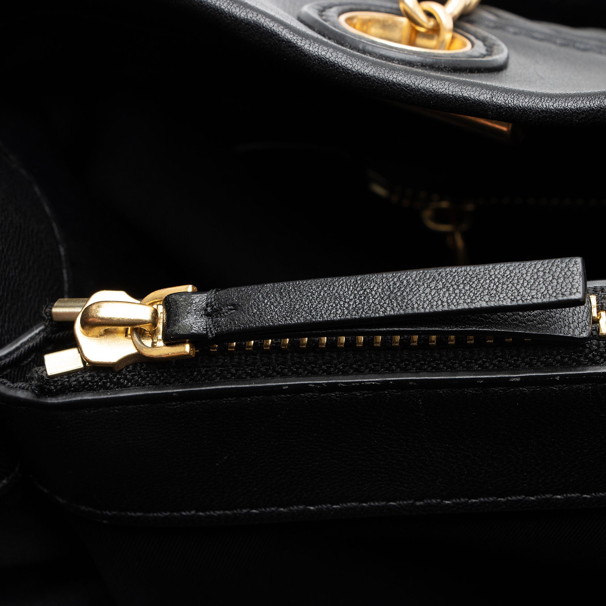 Tory Burch Quilted Leather Fleming Tote (SHF-kzdbgo)