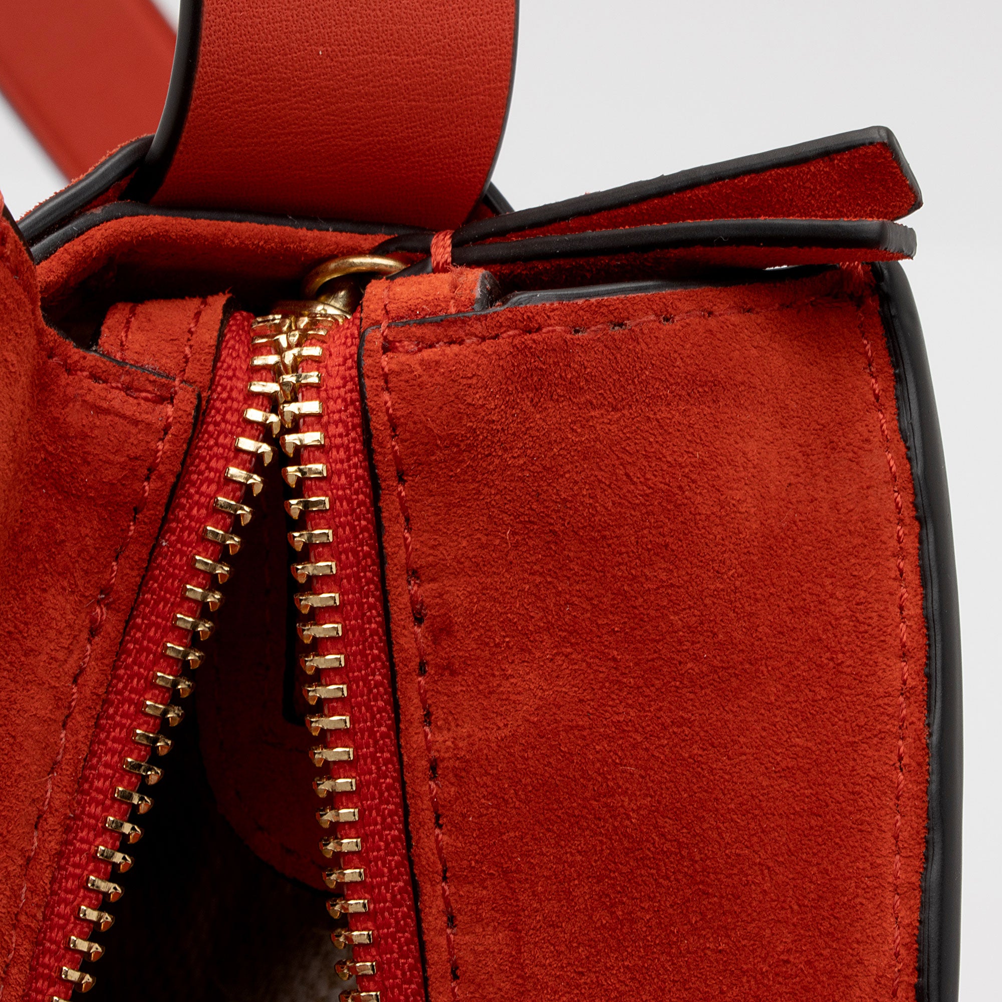 Tory Burch Suede Cutout Gemini Link Crossbody Bag (SHF-npWLTP)