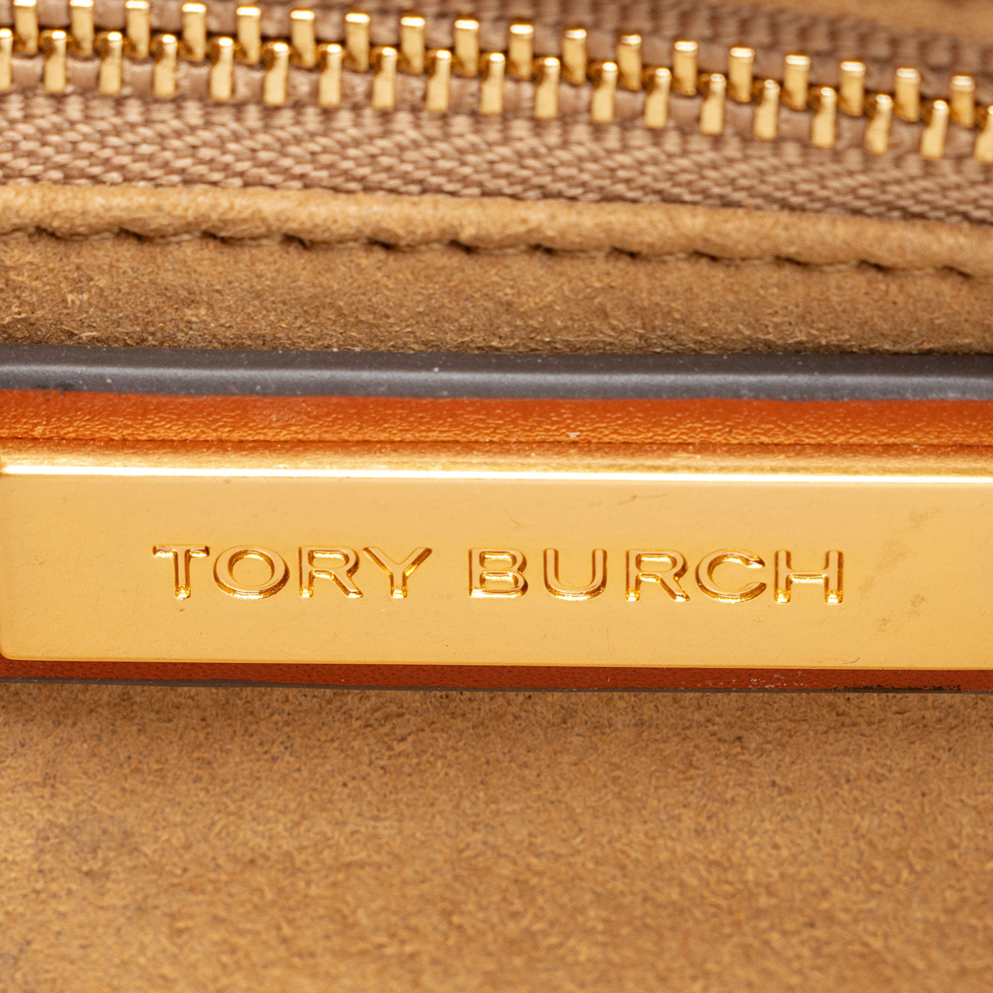 Tory Burch T Monogram Embossed Patent Leather Studio Shoulder Bag (SHF-SpEznC)