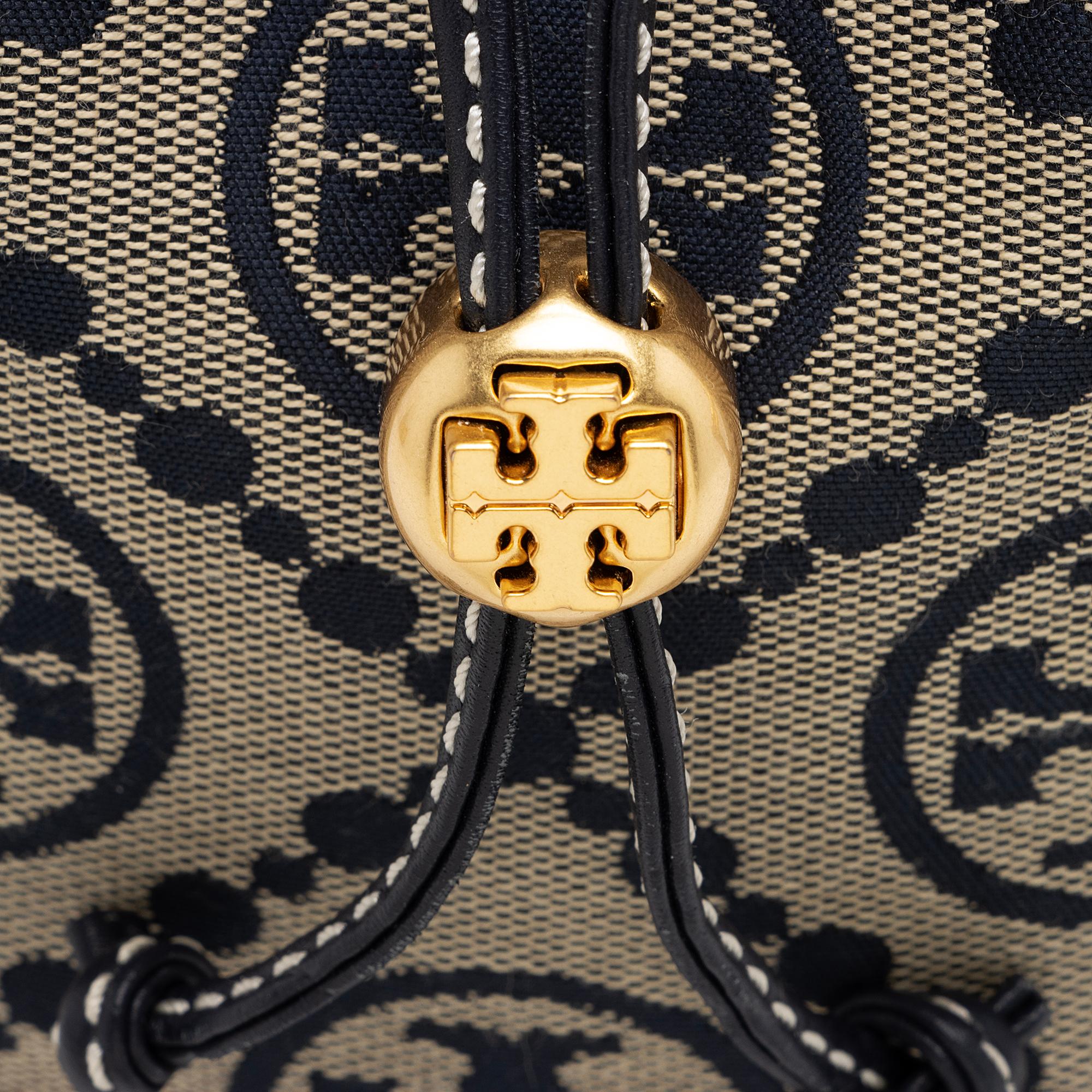 Tory Burch T Monogram Jacquard Bucket Bag (SHF-xbPWe4)