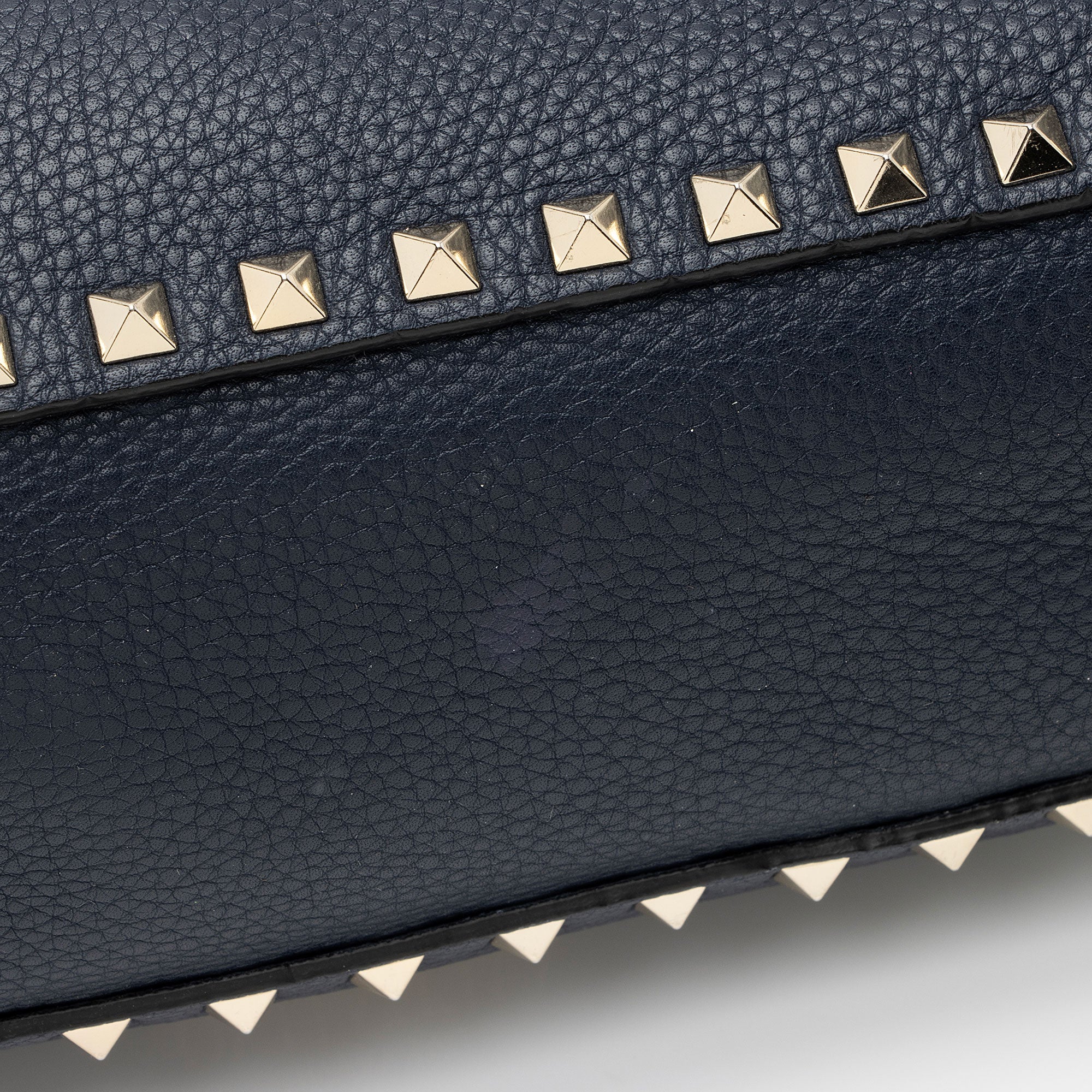 Valentino Calfskin Rockstud Small Messenger Bag (SHF-pObWhv)