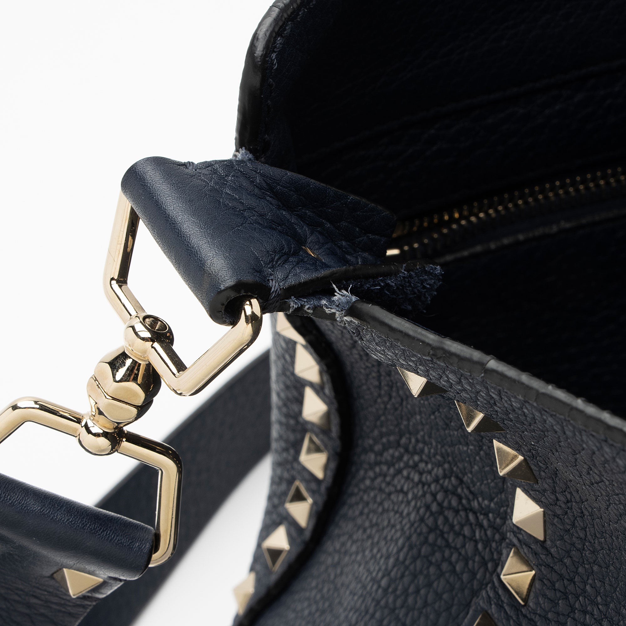 Valentino Calfskin Rockstud Small Messenger Bag (SHF-pObWhv)