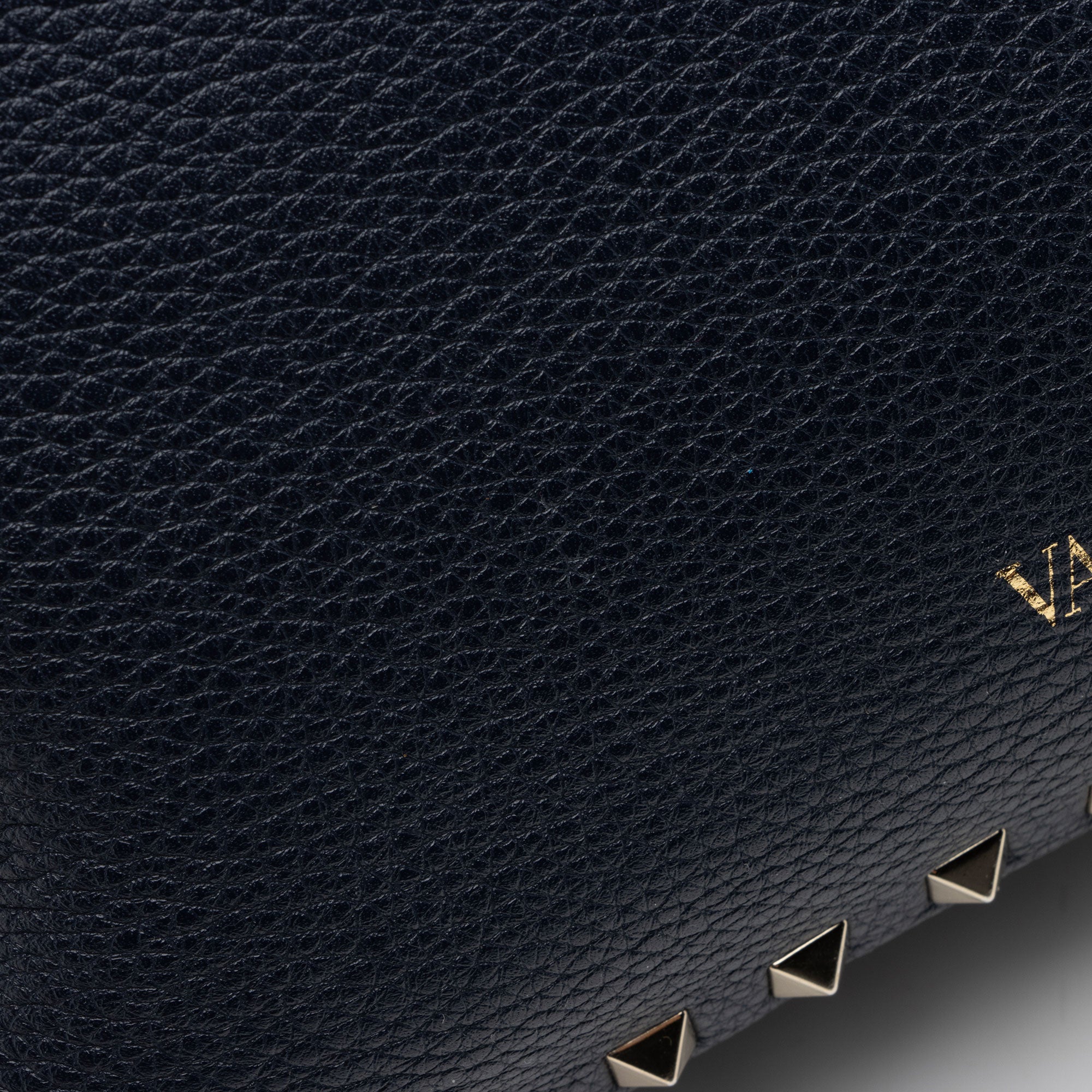 Valentino Calfskin Rockstud Small Messenger Bag (SHF-pObWhv)