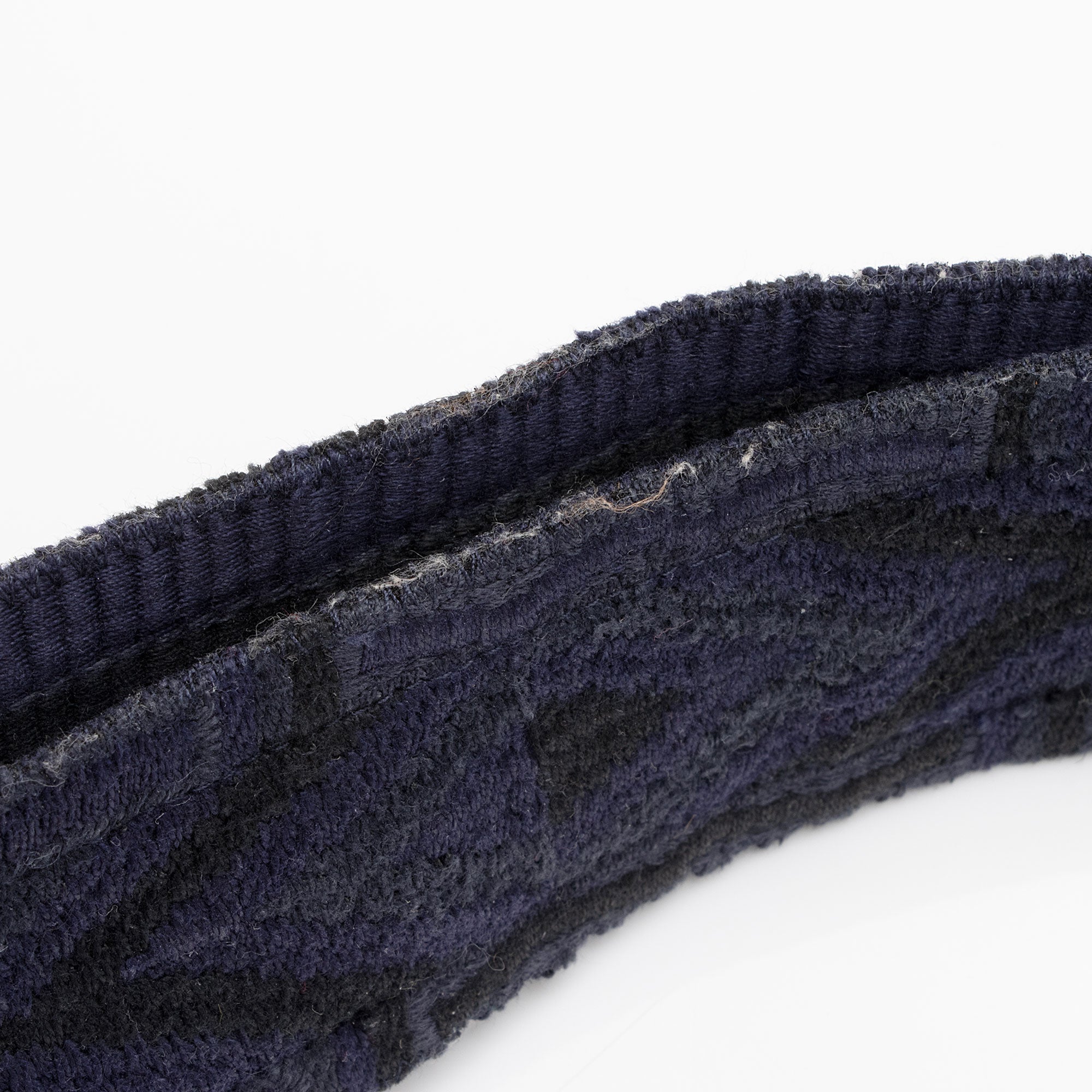 Valentino Craquele Calfskin Rolling Rockstud Guitar Strap Medium Crossbody (SHF-O6C3vW)