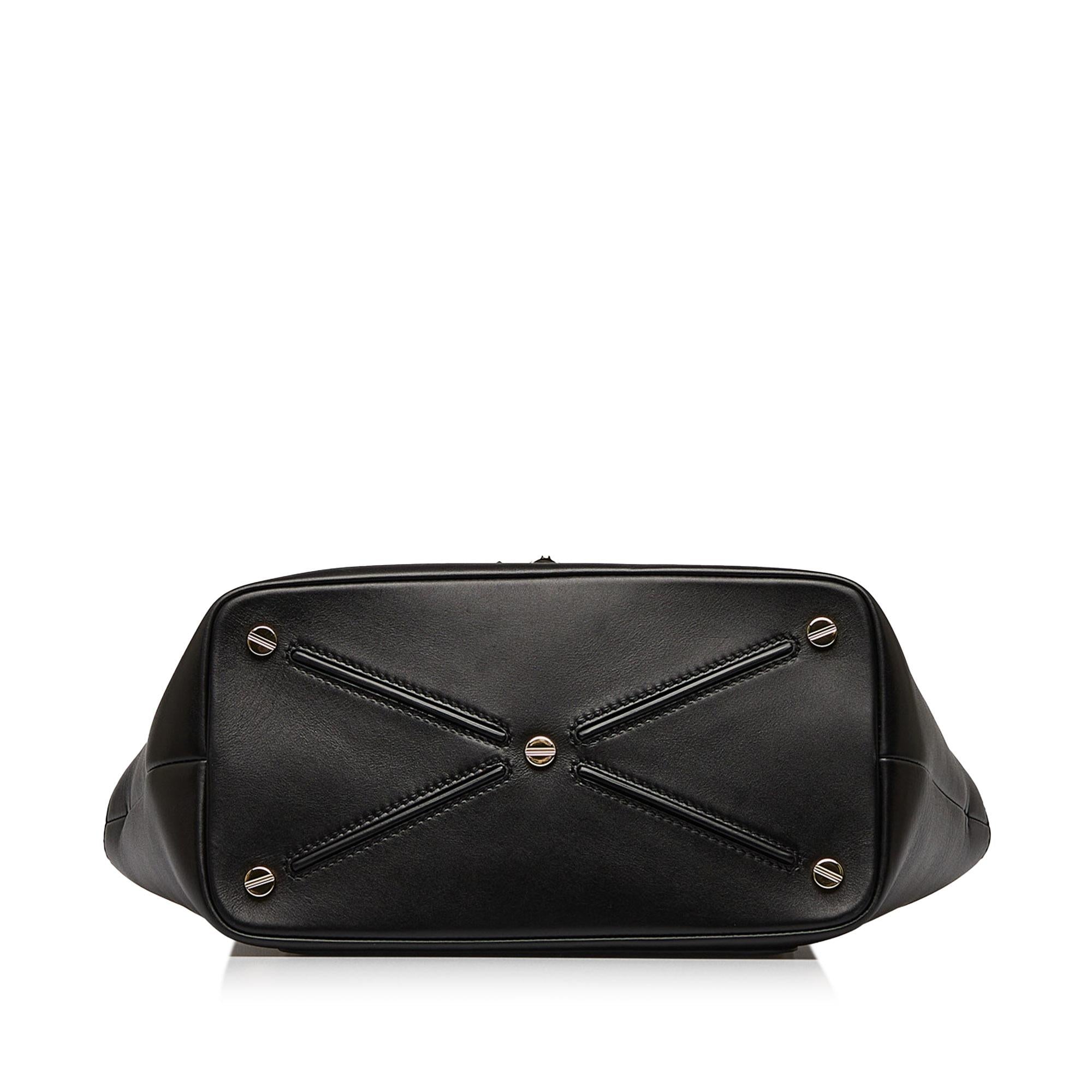 Valentino Demilune Rockstud Satchel (SHG-YVg0fW)