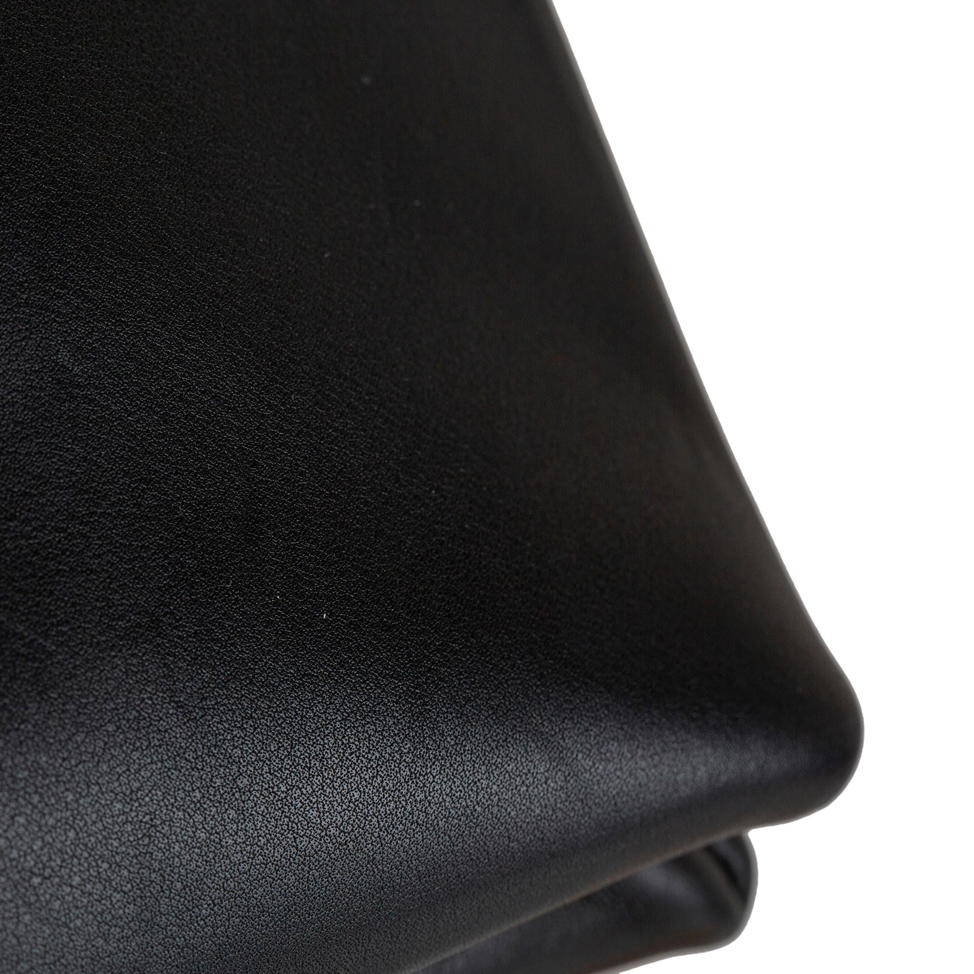 Valentino Leather Crossbody Bag (SHG-SWp4LJ)