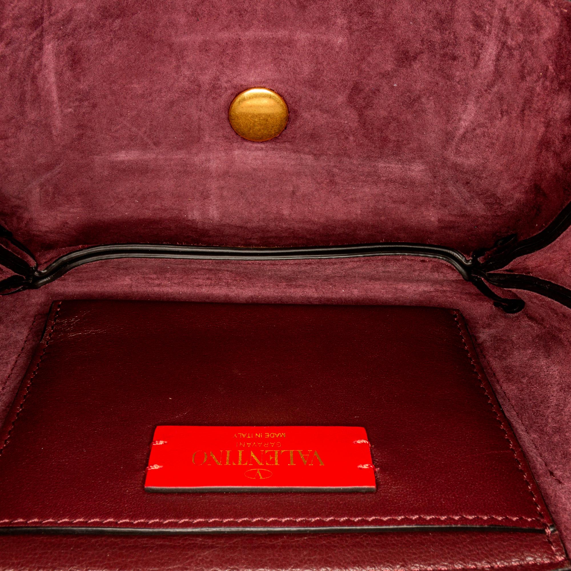 Valentino Leather Crossbody Bag (SHG-yRm6kG)