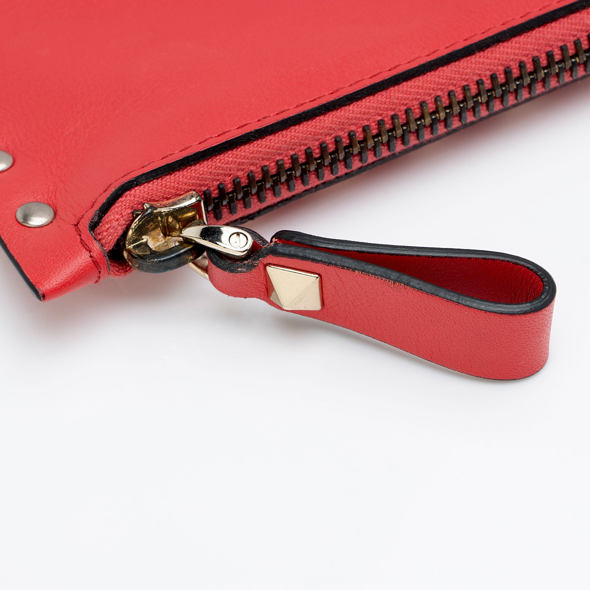 Valentino Leather Rockstud Large Flat Clutch (SHF-a0ZZBM)