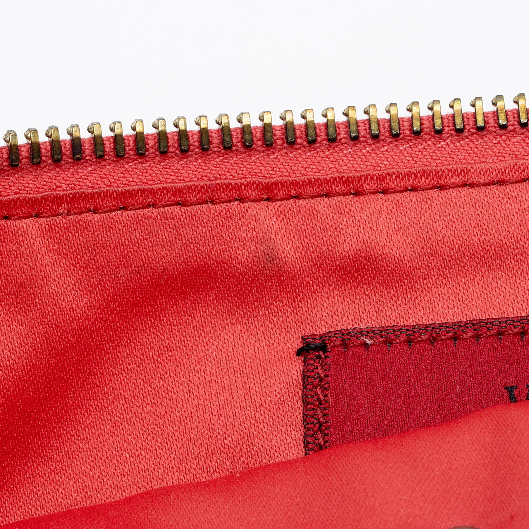 Valentino Leather Rockstud Large Flat Clutch (SHF-a0ZZBM)