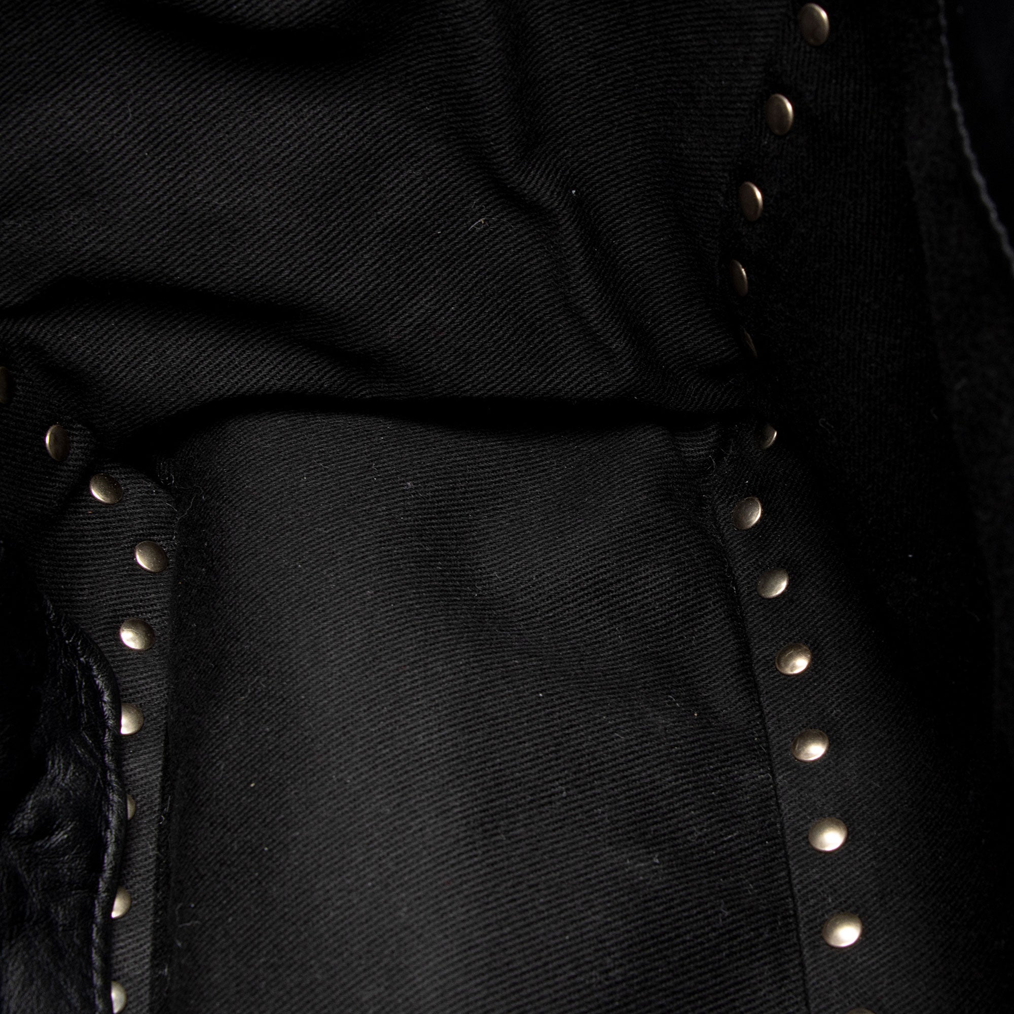 Valentino Leather Rockstud Small Tote (SHF-oEYL8h)
