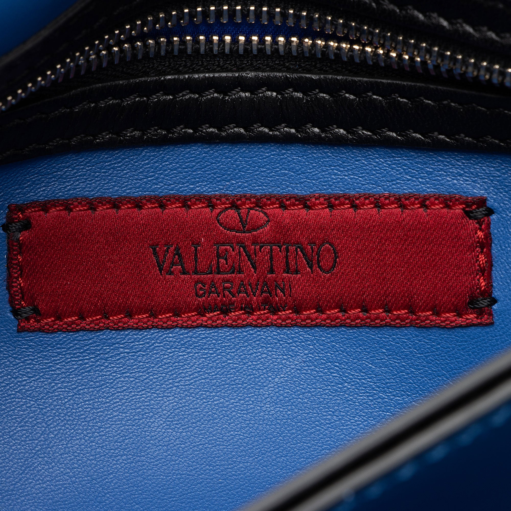 Valentino Nappa Leather Rockstud Clutch (SHF-OZj4Np)