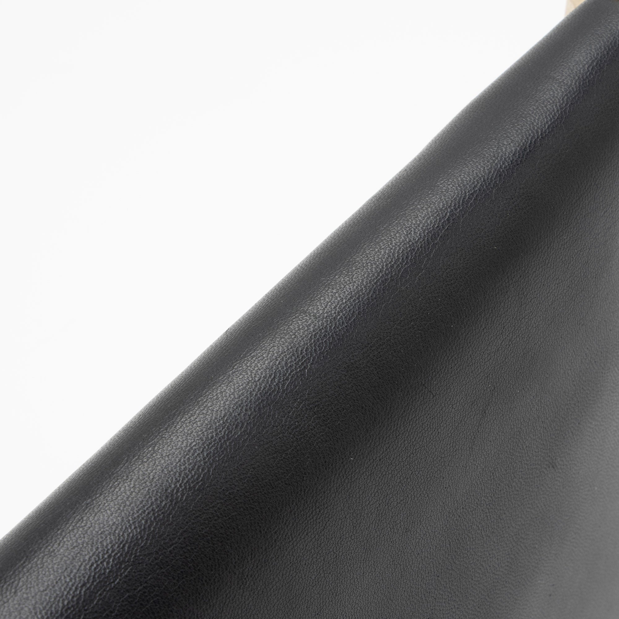 Valentino Nappa Leather Rockstud Clutch (SHF-RoJnJH)