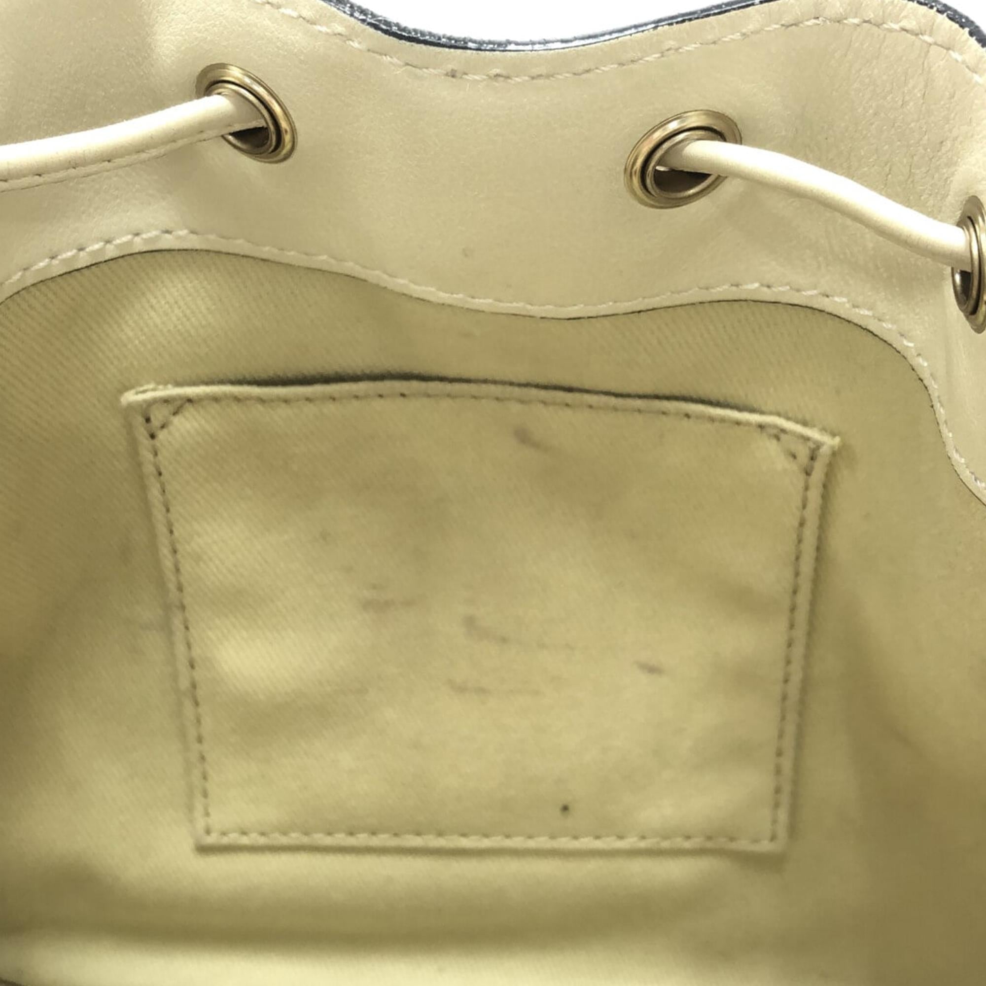 Valentino Rockstud Bucket (SHG-pkInPU)