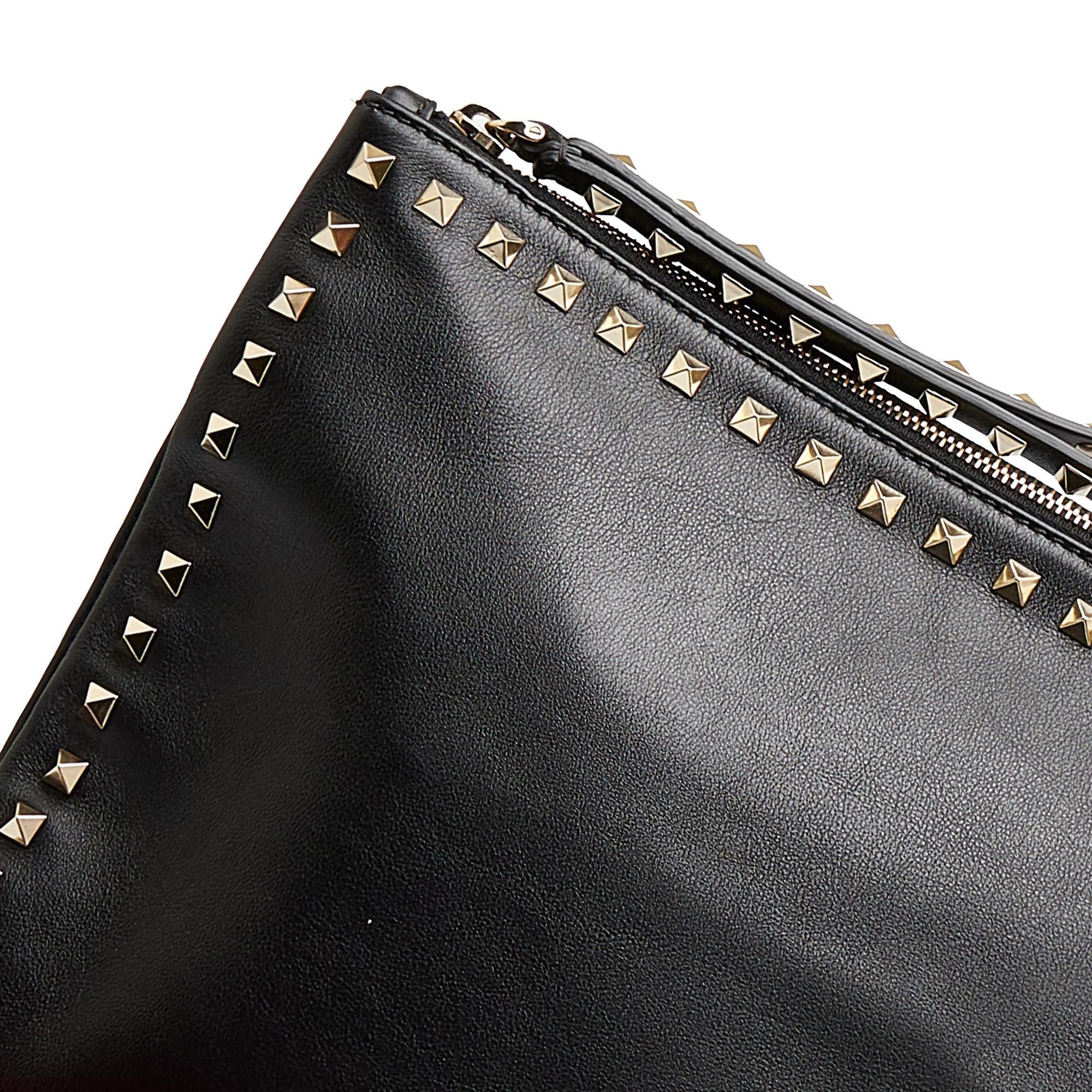 Valentino Rockstud Clutch Bag (SHG-D91Xa1)