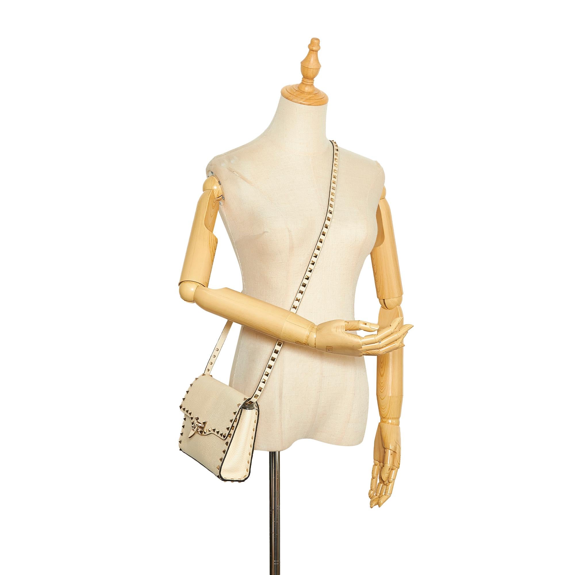 Valentino Rockstud Flap Crossbody Bag (SHG-Ni0PK2)