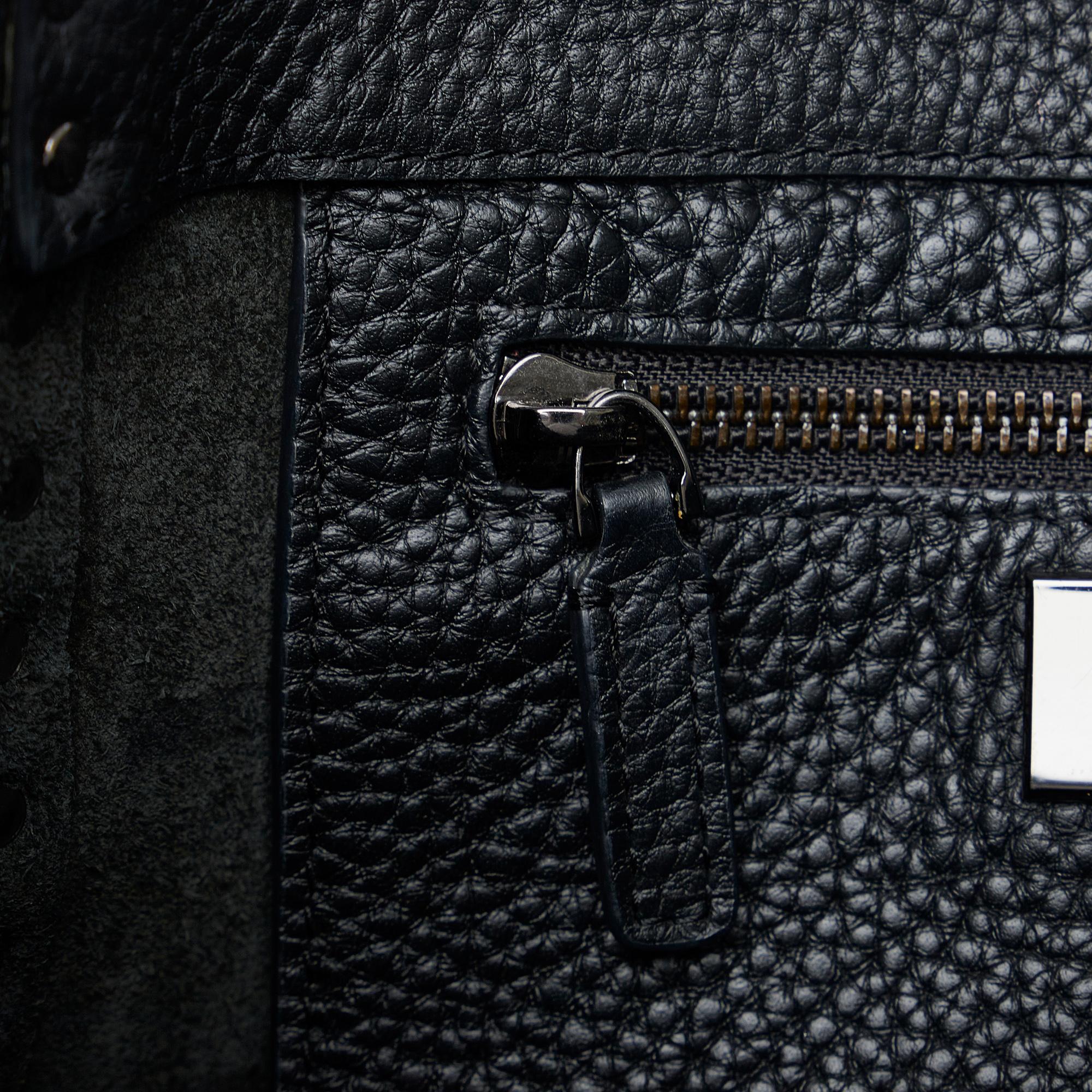 Valentino Rockstud Tote Bag (SHG-V9U1Y4)