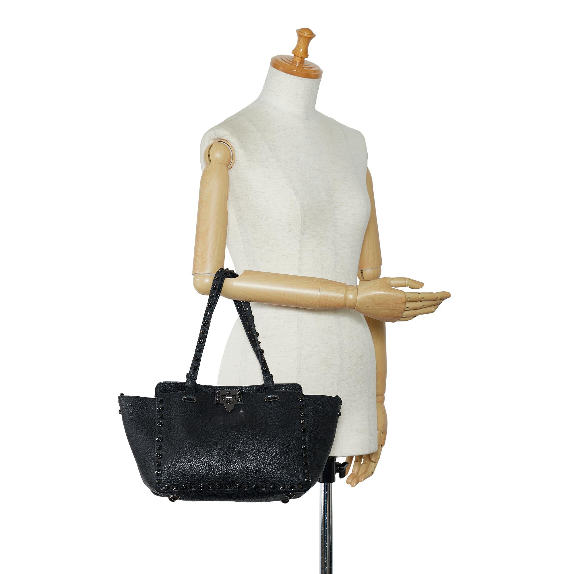 Valentino Rockstud Tote Bag (SHG-V9U1Y4)