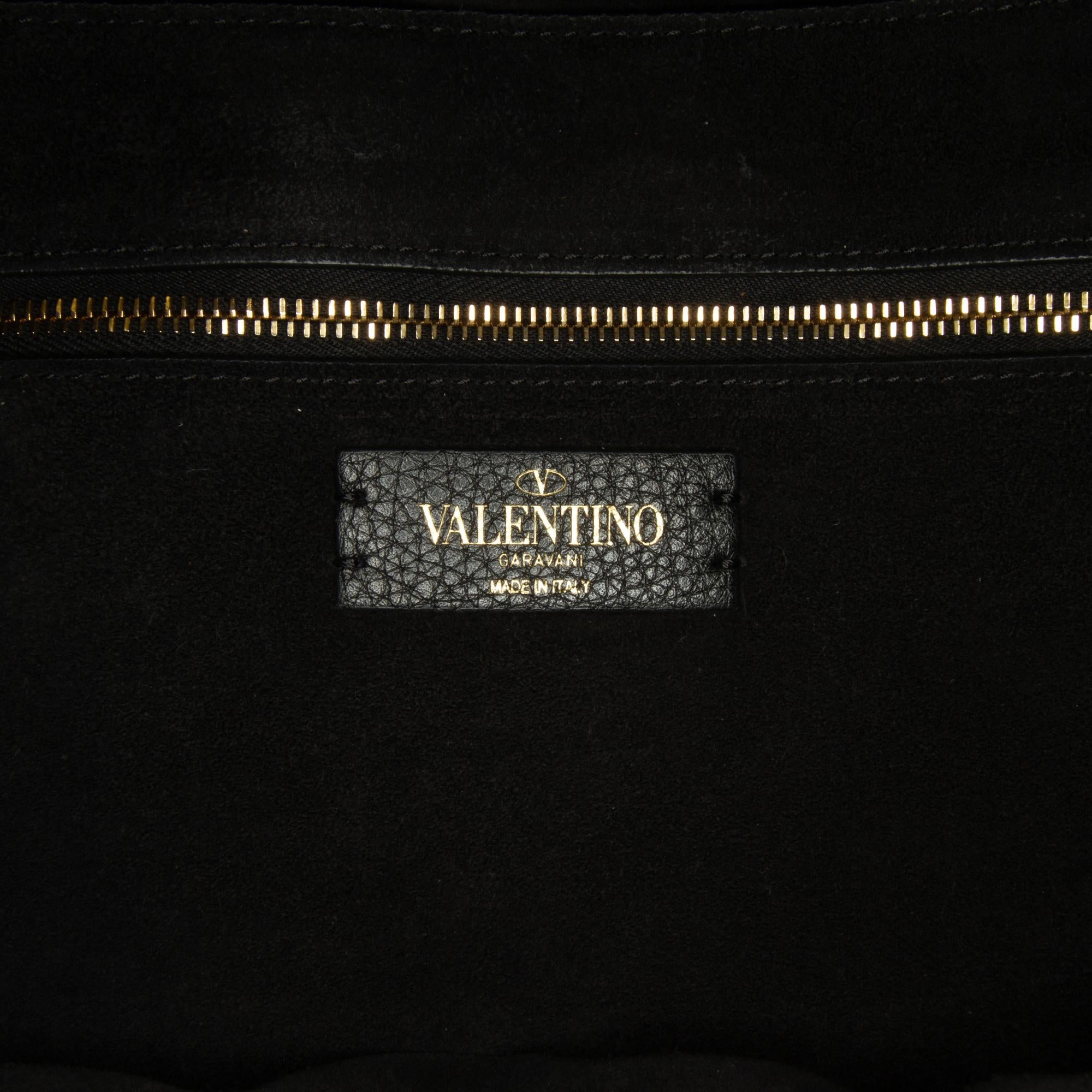 Valentino Roman Stud Convertible Tote (SHG-nKmiHj)