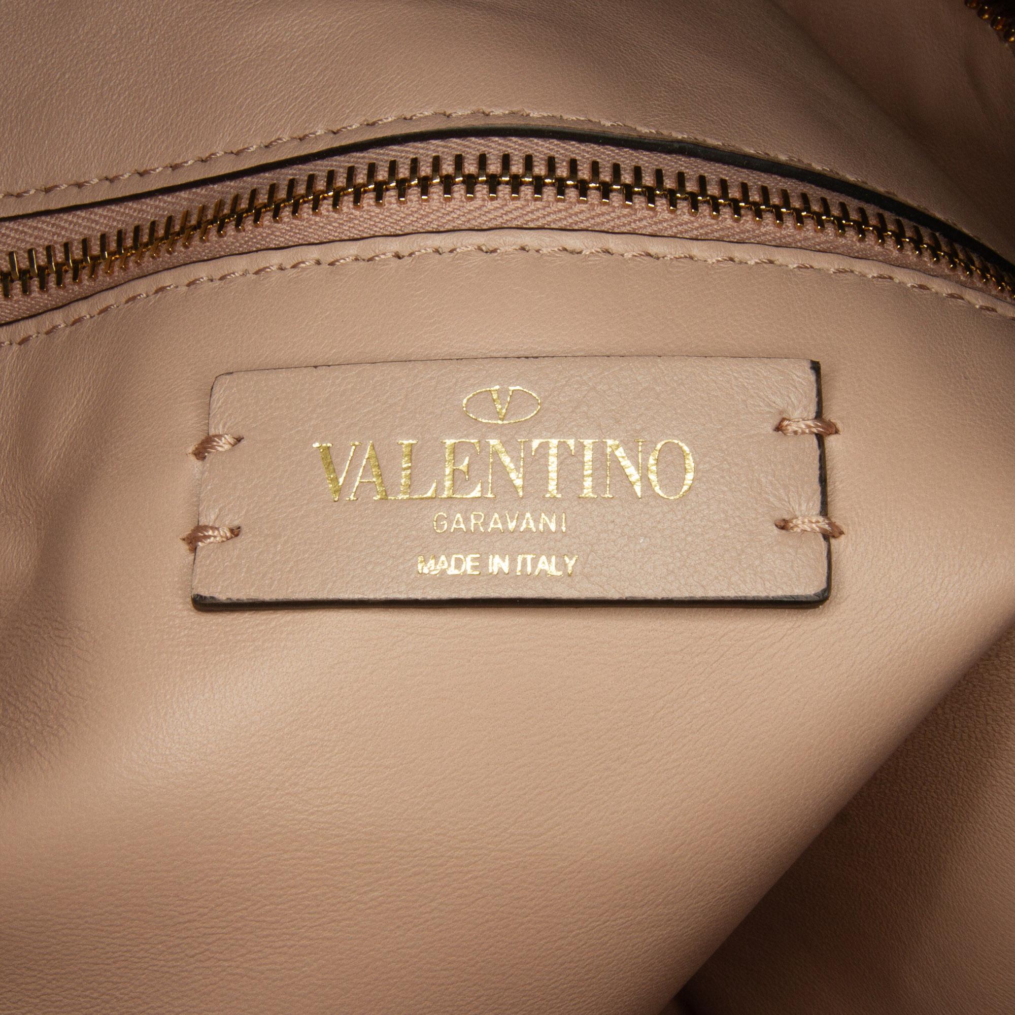 Valentino Roman Stud Hobo Bag (SHG-nelcho)