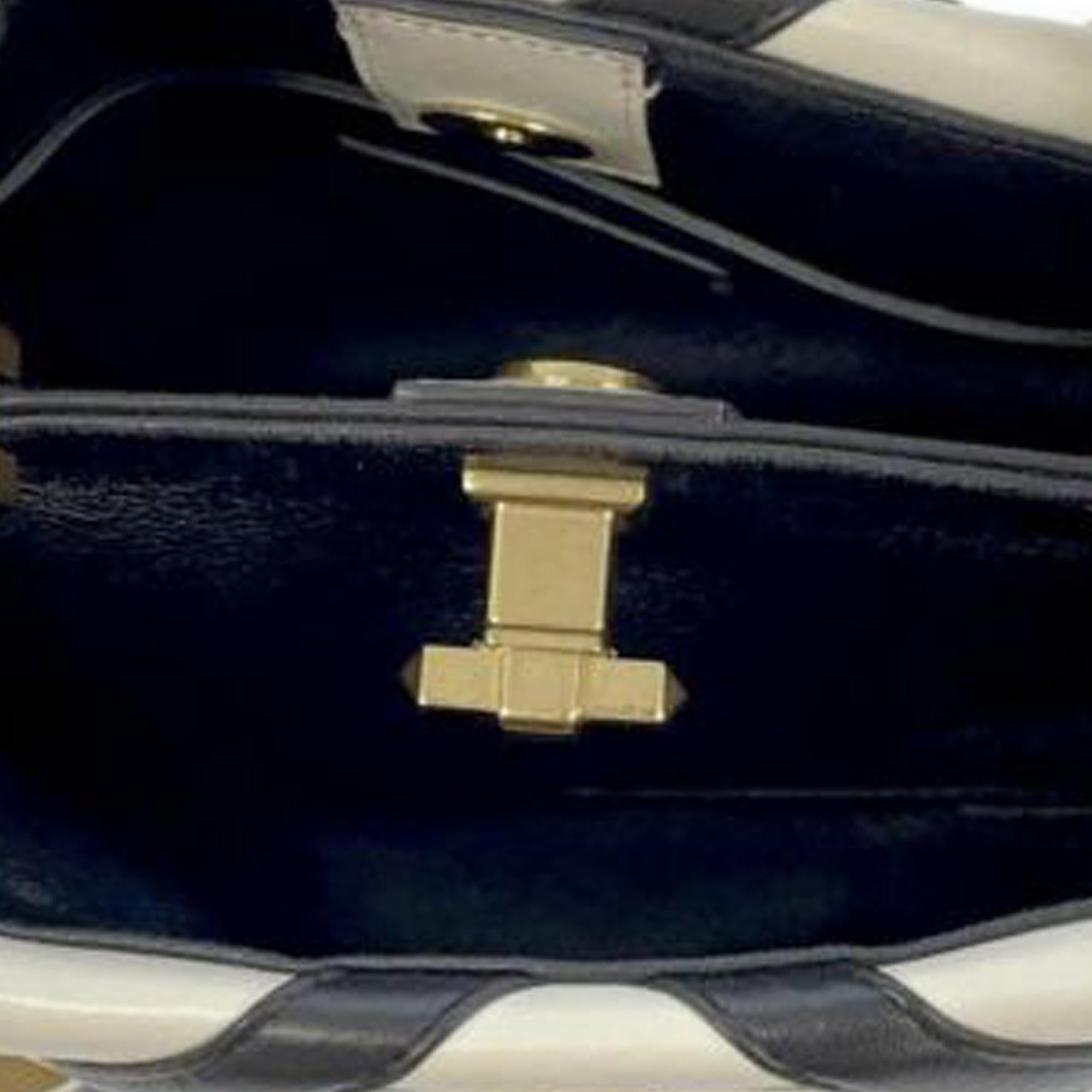 Valentino Roman Stud Satchel (SHG-XnmL16)