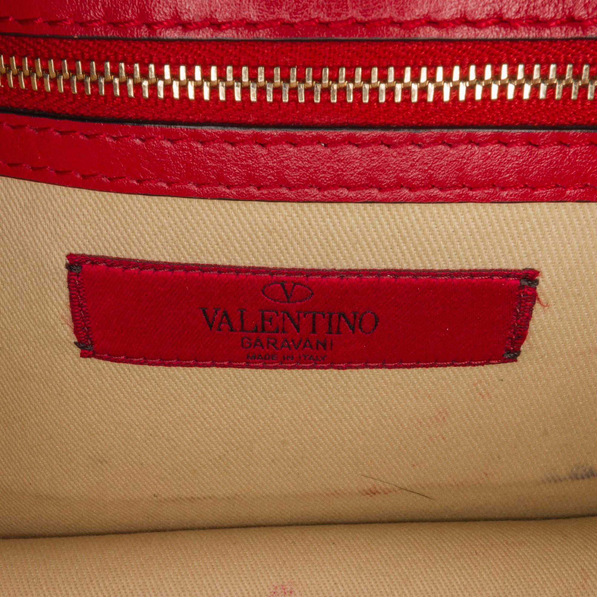 Valentino Small Rockstud Glam Lock Crossbody (SHG-5O4mq5)