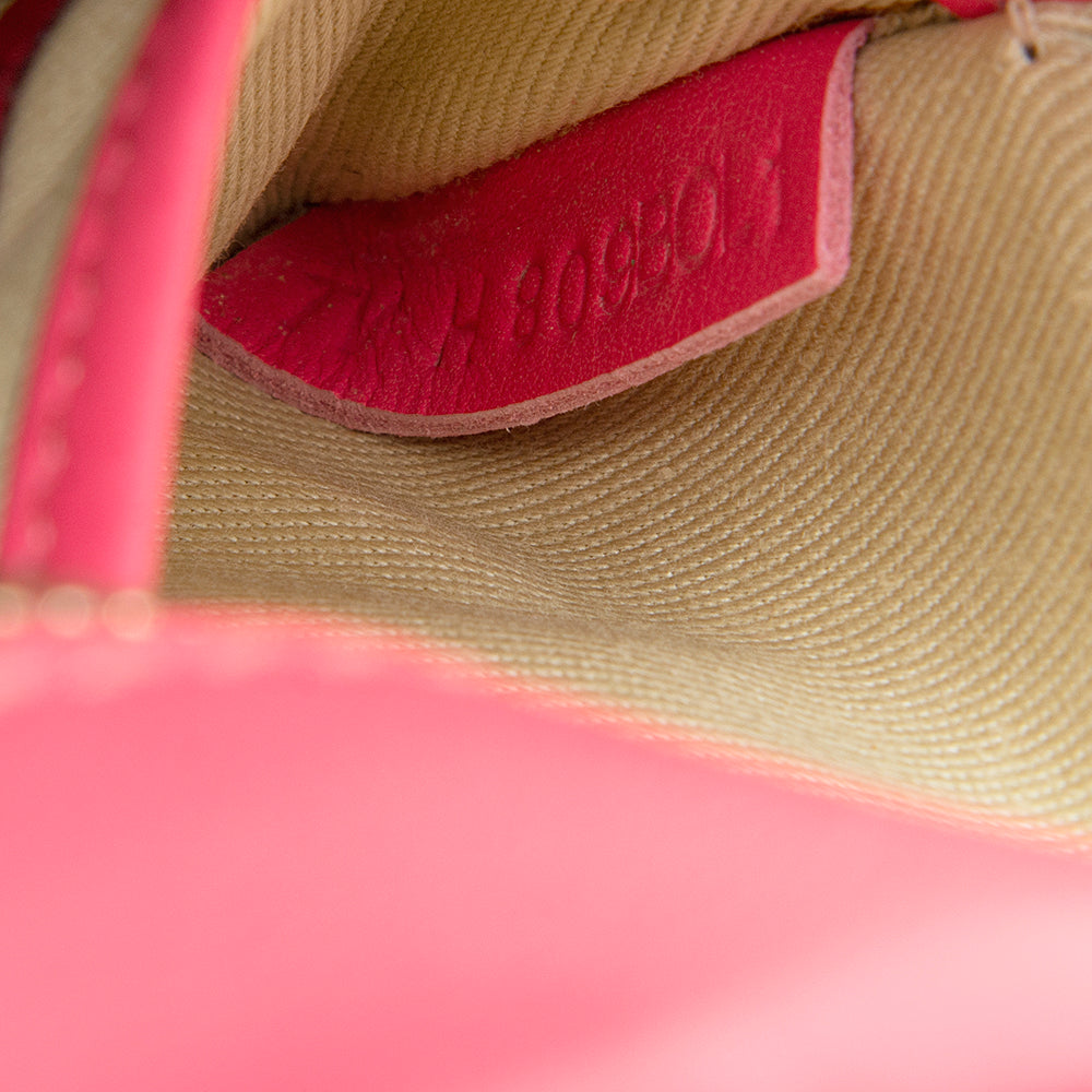 Valentino Smooth Leather Rockstud Camera Bag (SHF-12392)