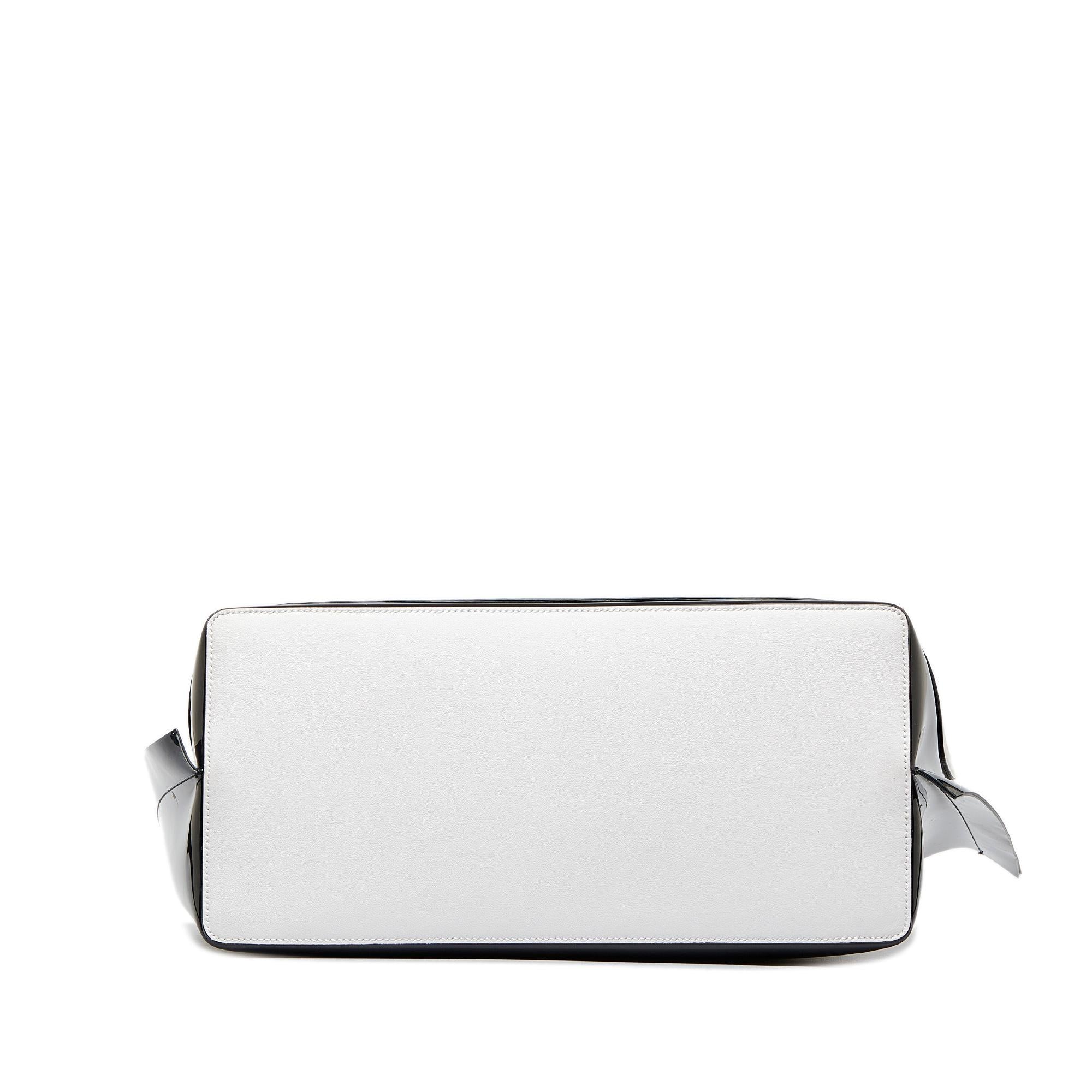 Valentino VLogo Beach Tote (SHG-fIZkAu)