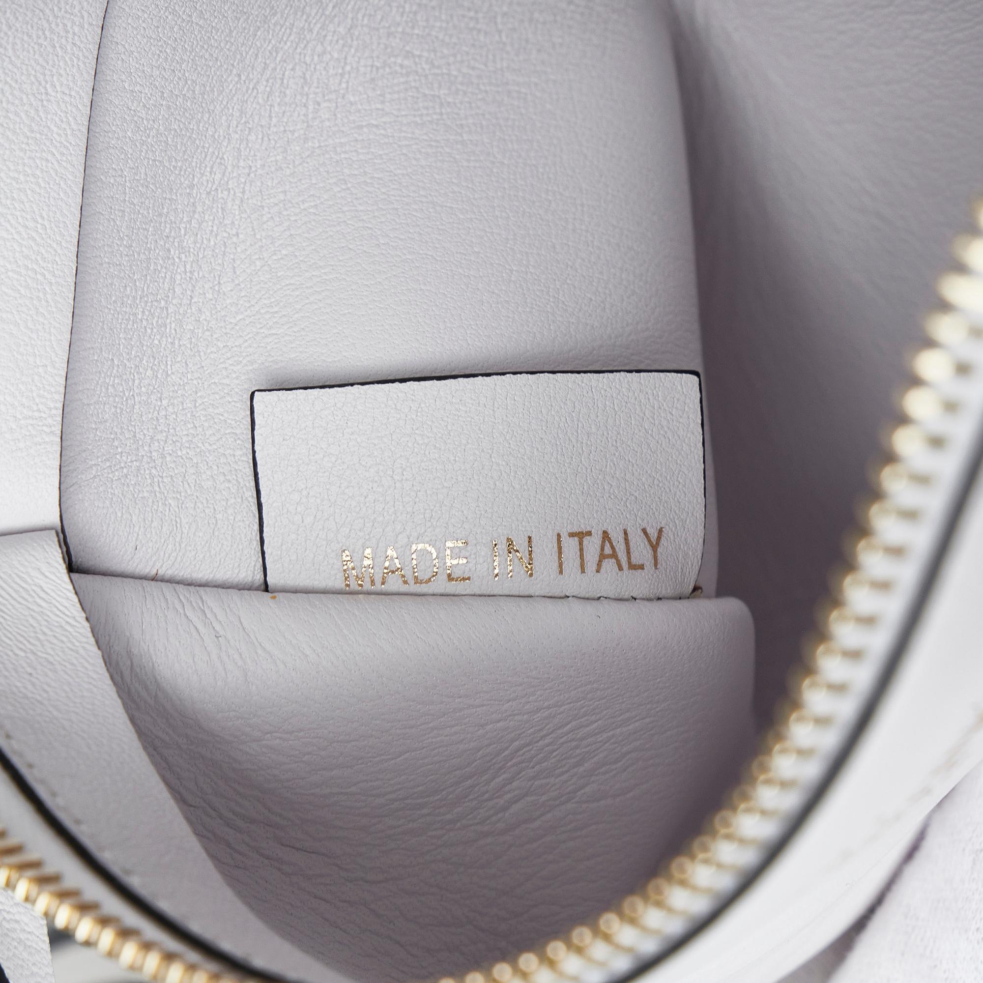 Valentino VLogo Beach Tote (SHG-fIZkAu)