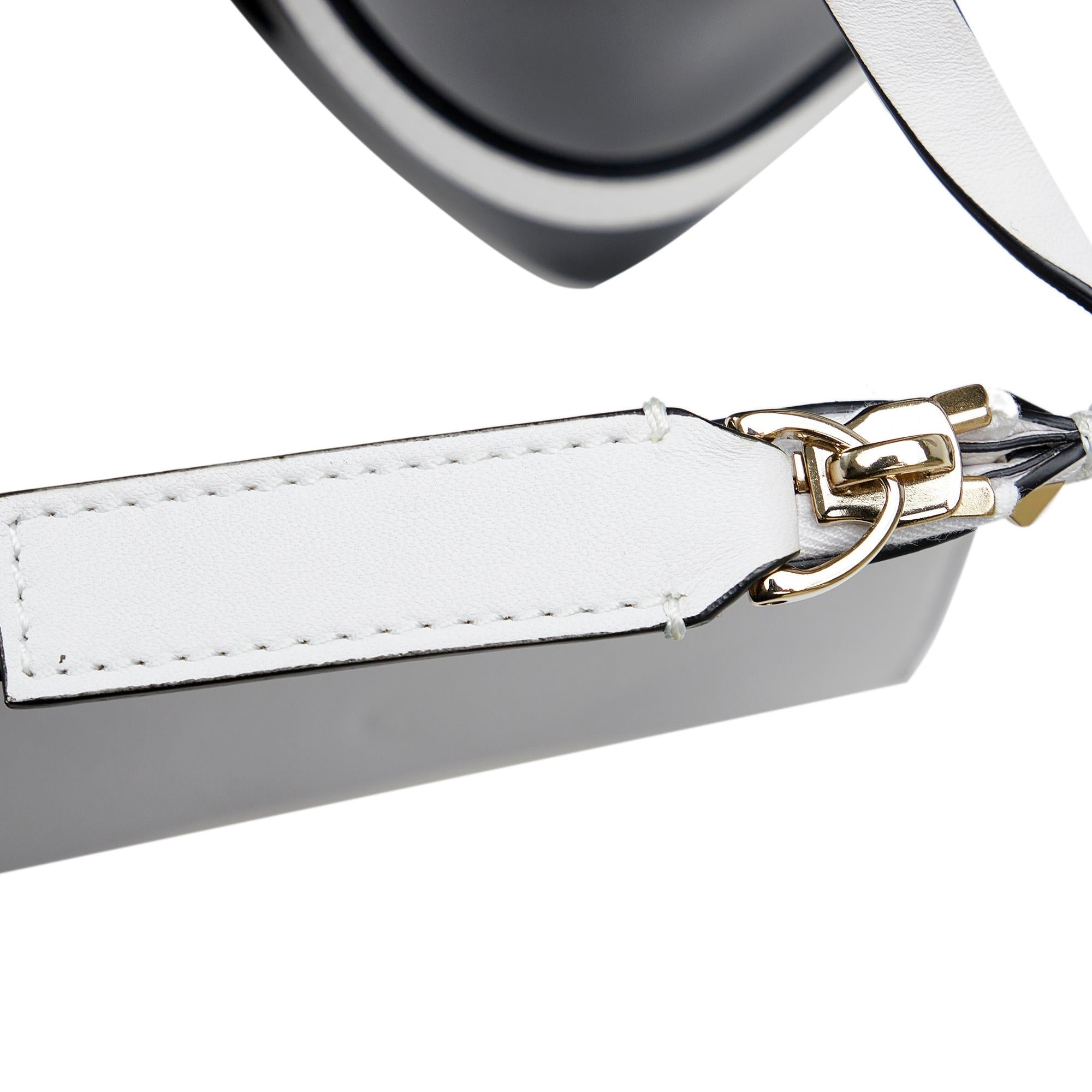 Valentino VLogo Beach Tote (SHG-fIZkAu)