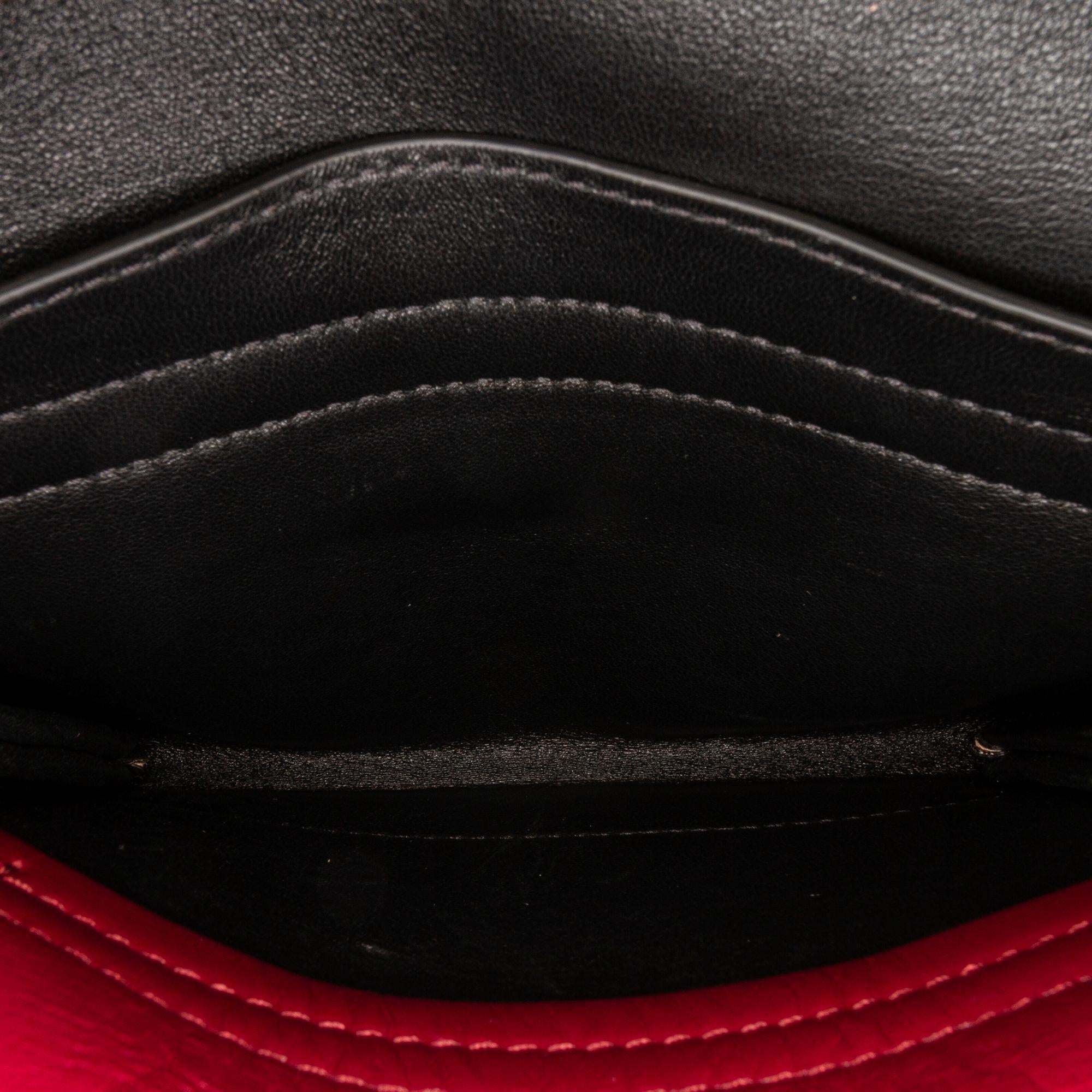 Valentino VRing Crossbody (SHG-YVPAnI)