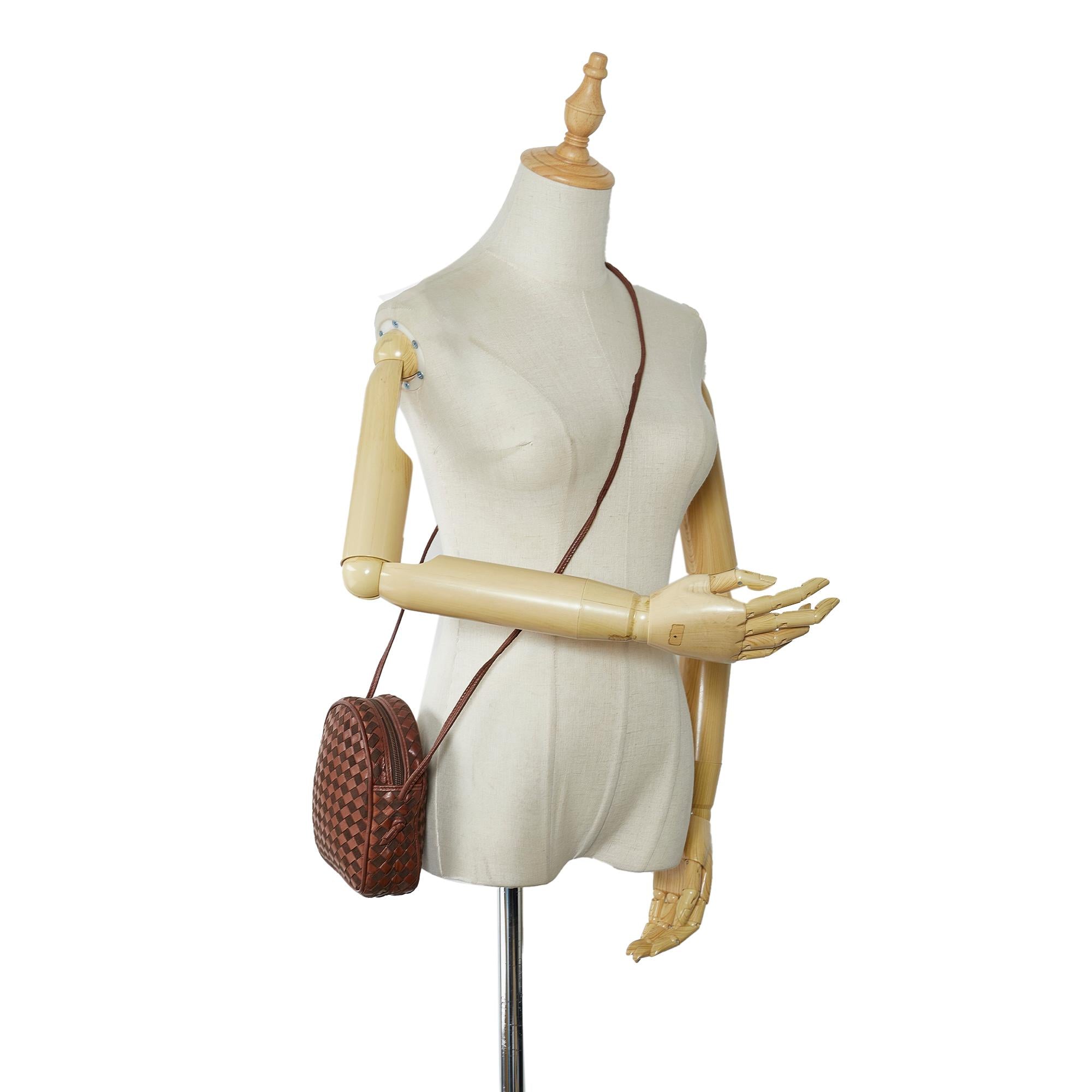 Valentino Woven Leather Crossbody (SHG-SOzoW6)