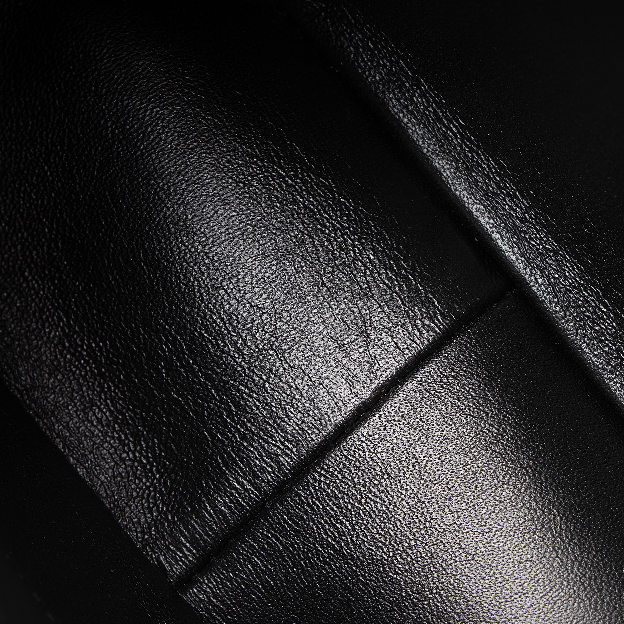 Versace Faux Fur Virtus Shoulder Bag (SHF-9AXZ0I)