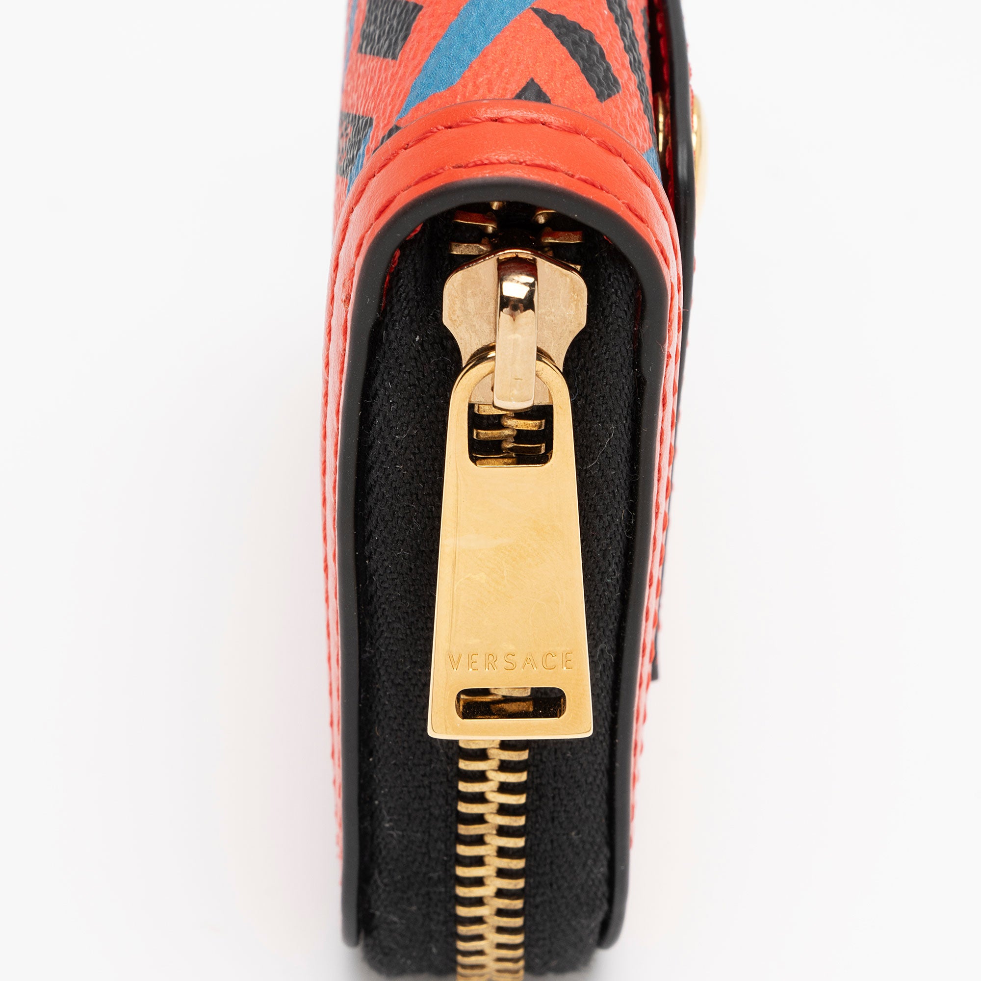 Versace La Greca Coated Canvas Compact Zip Around Wallet (SHF-iOafK7)