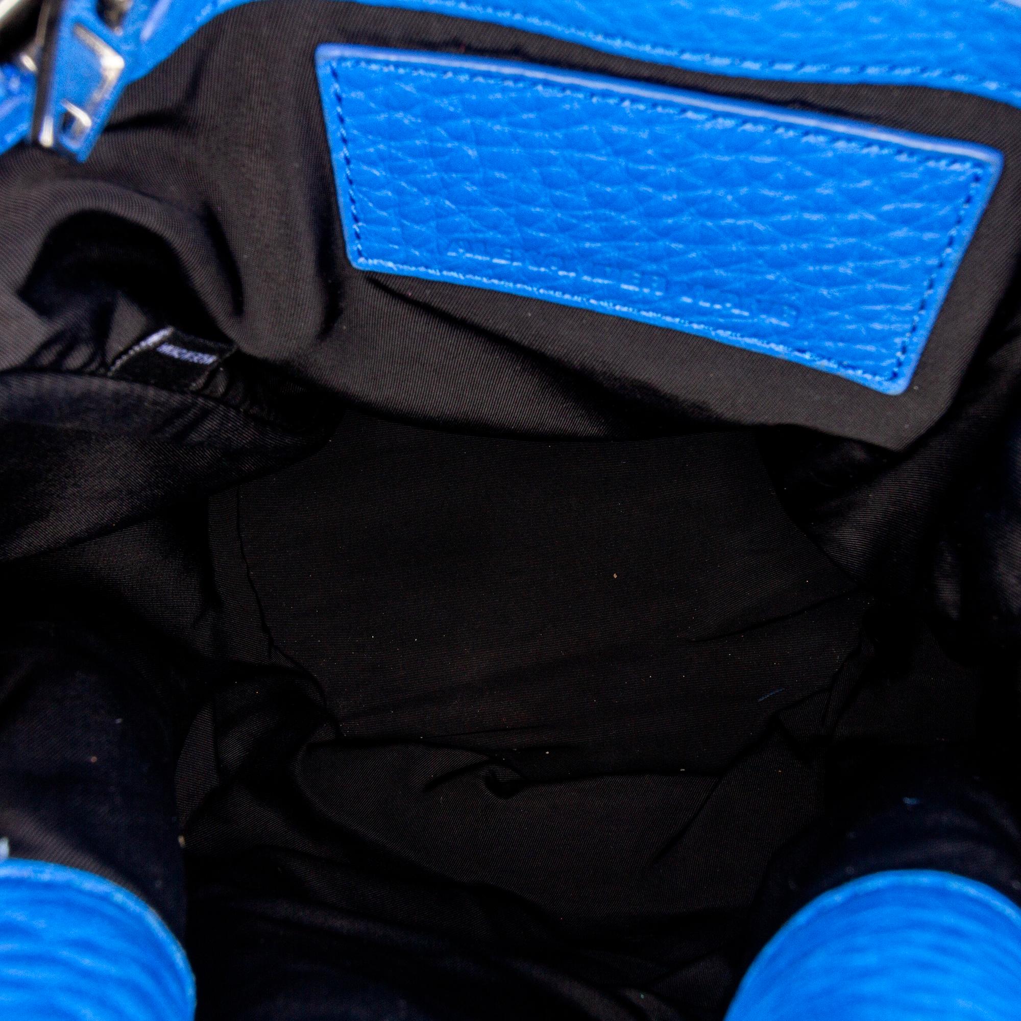 Alexander Wang Diego Leather Bucket Bag (SHG-23349)