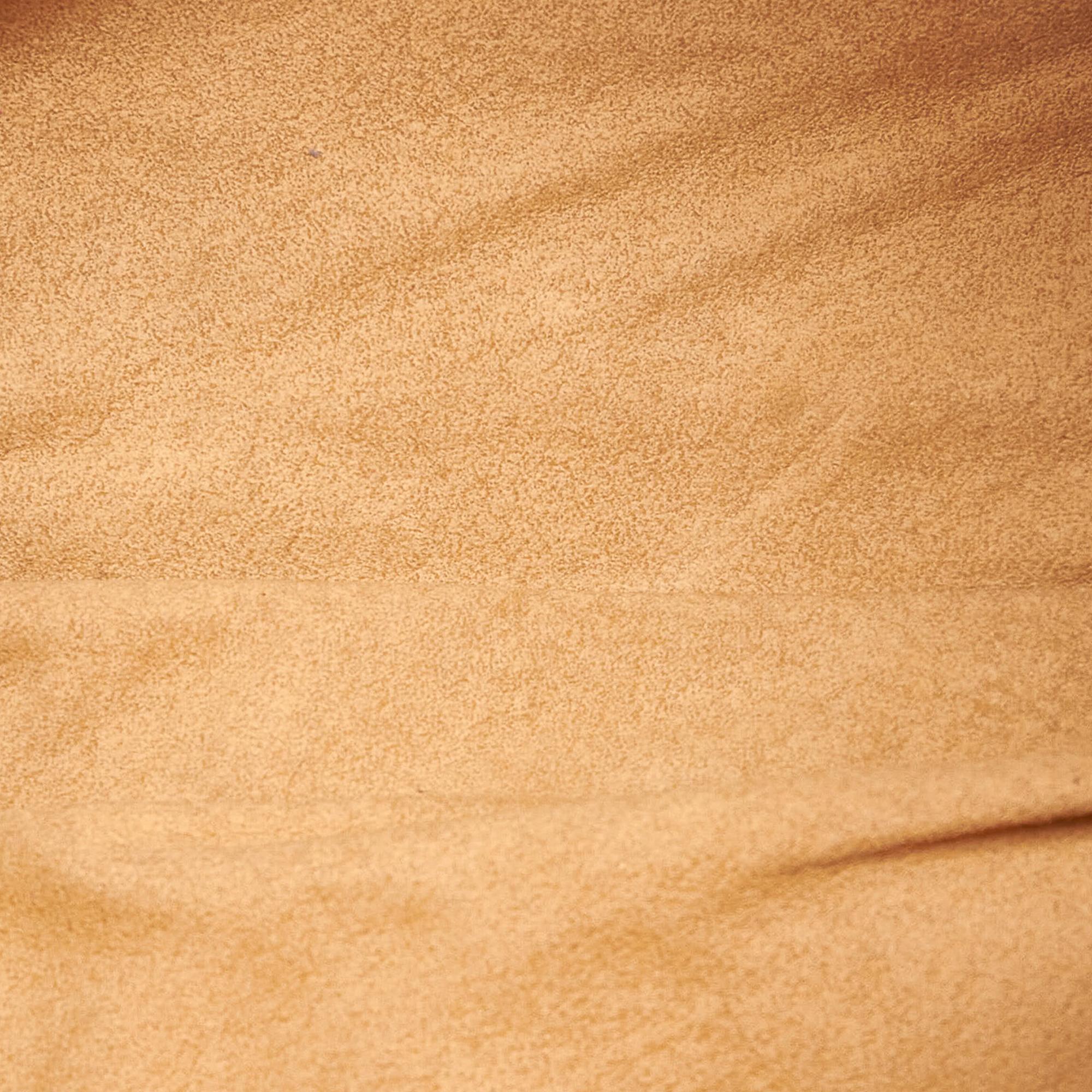 Bottega Veneta Intrecciato Capri Handbag (SHG-28012)