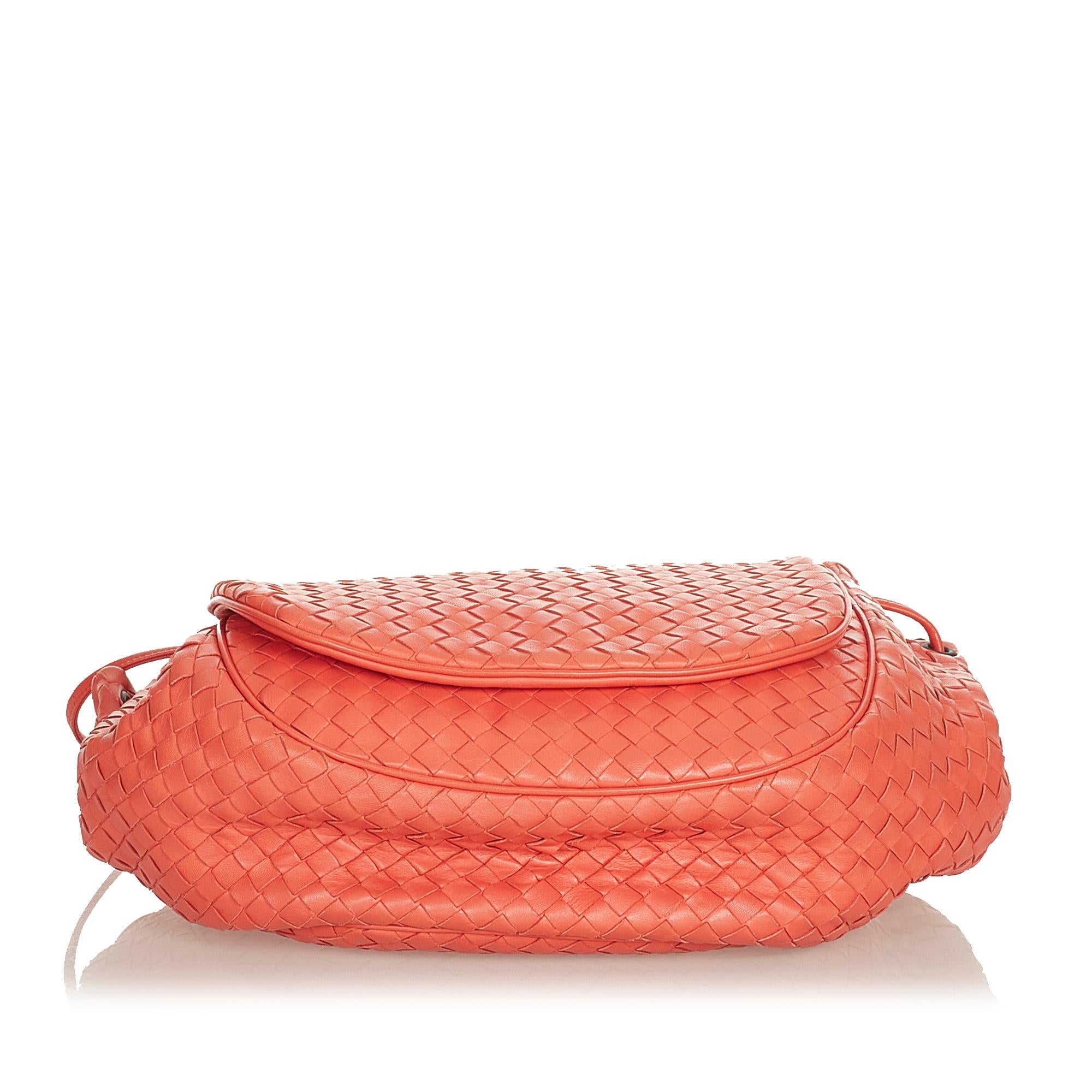 Bottega Veneta Intrecciato Leather Crossbody Bag (SHG-27146)