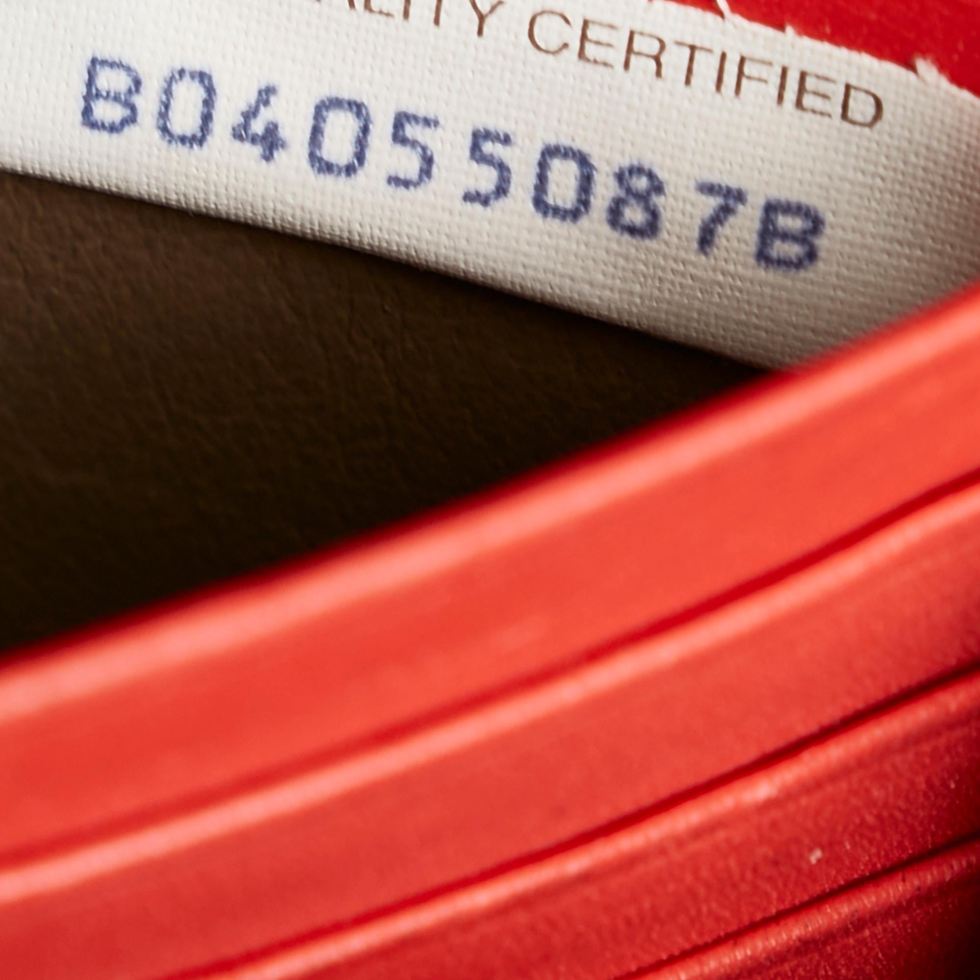 Bottega Veneta Intrecciato Leather Long Wallet (SHG-27828)