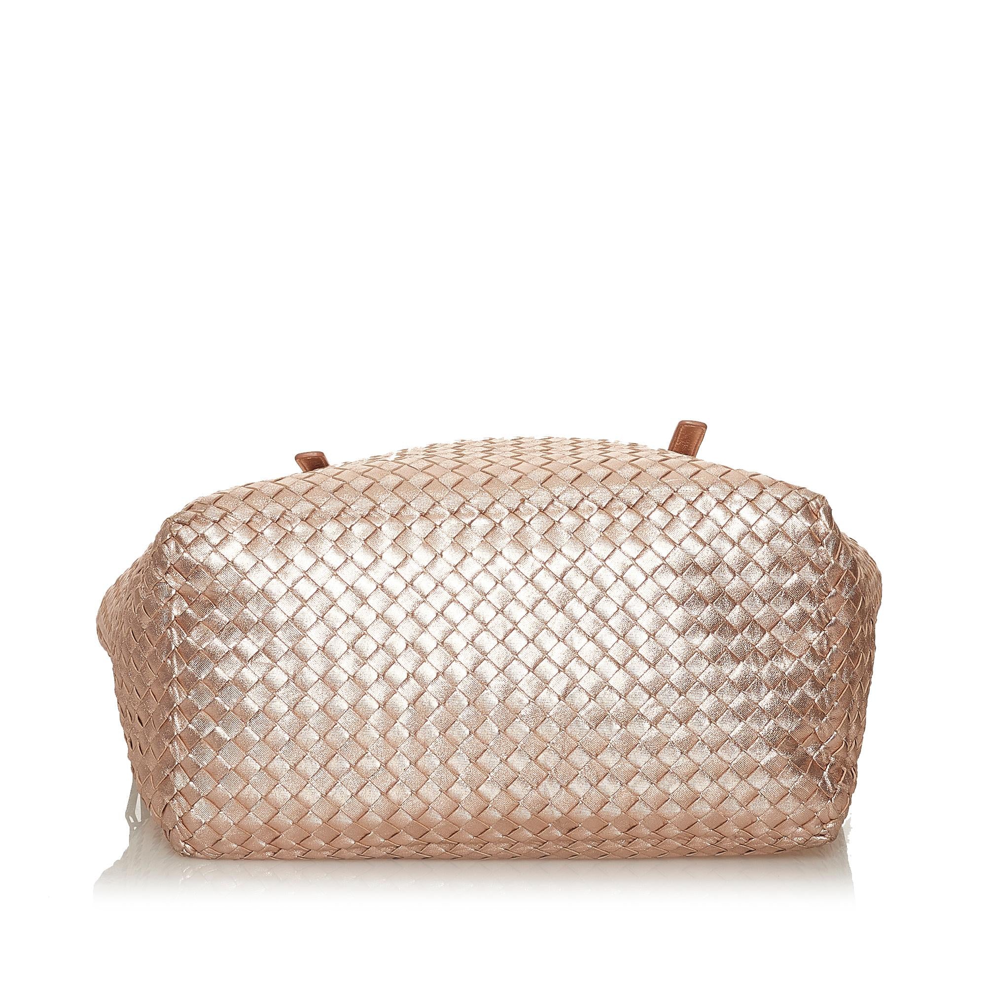 Bottega Veneta Intrecciato Leather Tote Bag (SHG-28629)