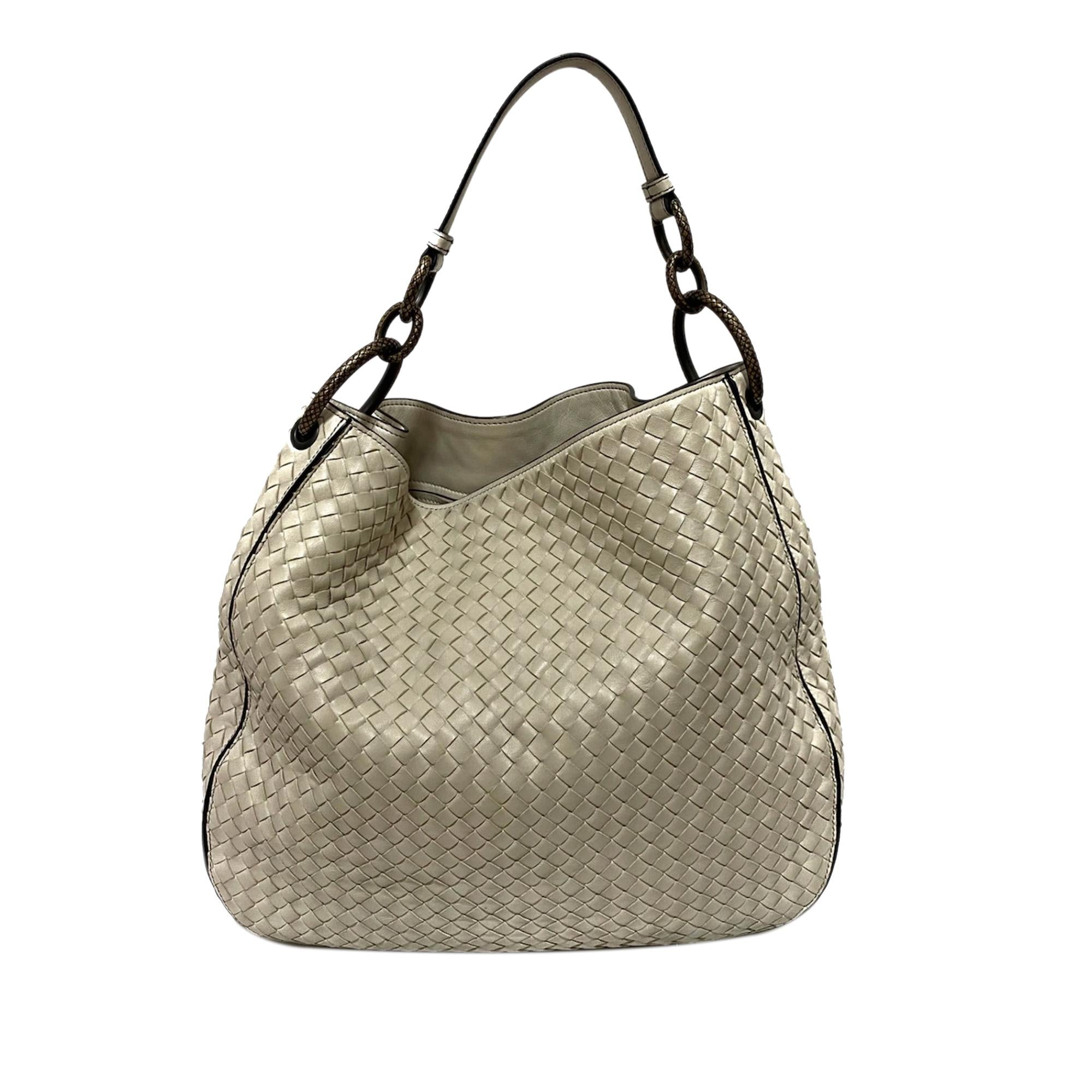 Bottega Veneta Intrecciato Loop Leather Hobo Bag (SHG-35862)