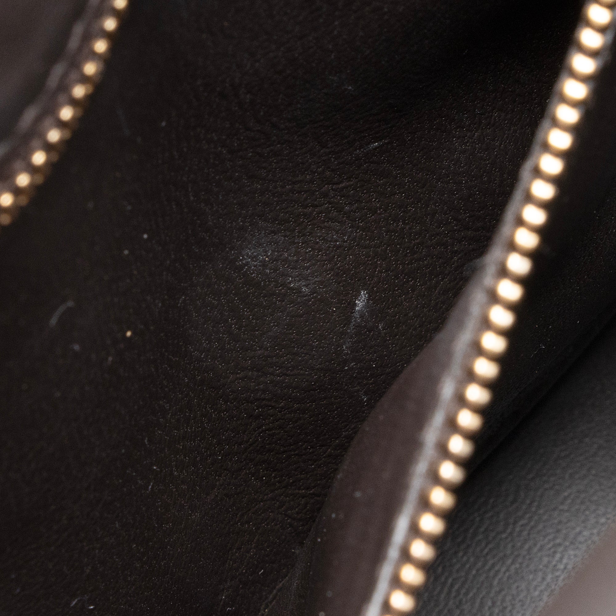 Bottega Veneta Lambskin Cassette Chain Maxi Shoulder Bag (SHF-23058)